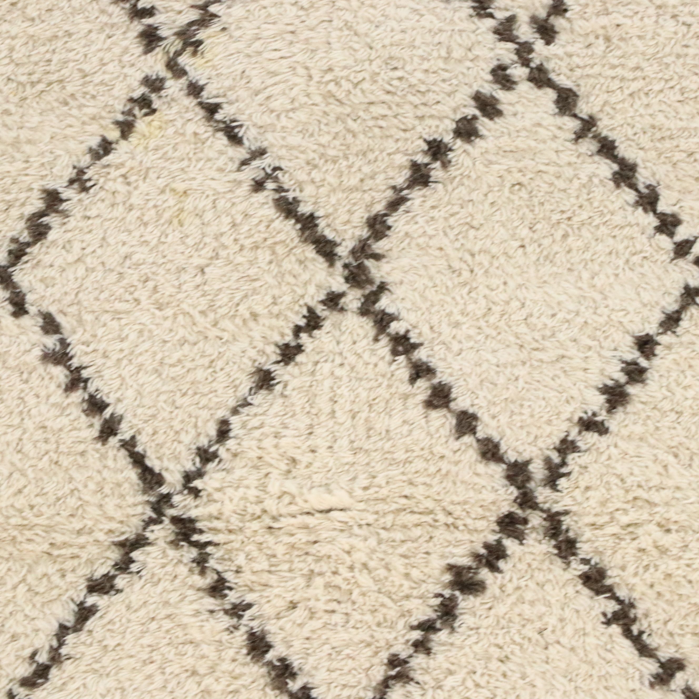 4'10 x 8'2 Hand-Knotted Moroccan Beni Ourain Shag Style Area Rug