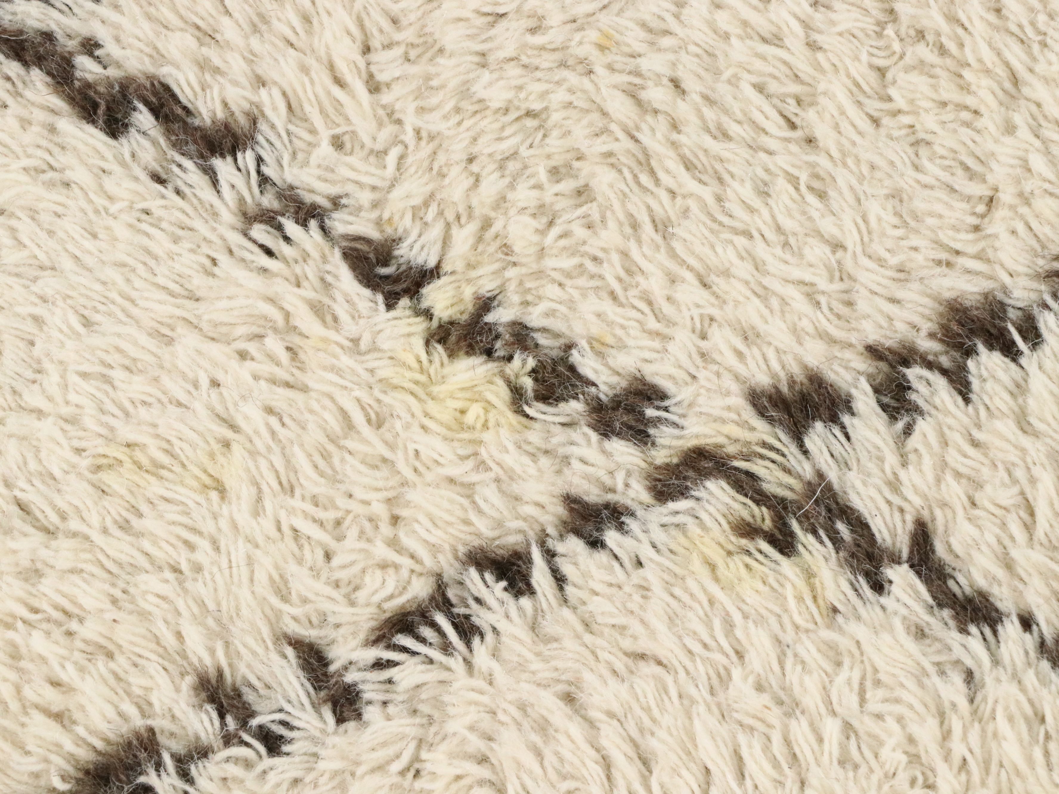 4'10 x 8'2 Hand-Knotted Moroccan Beni Ourain Shag Style Area Rug