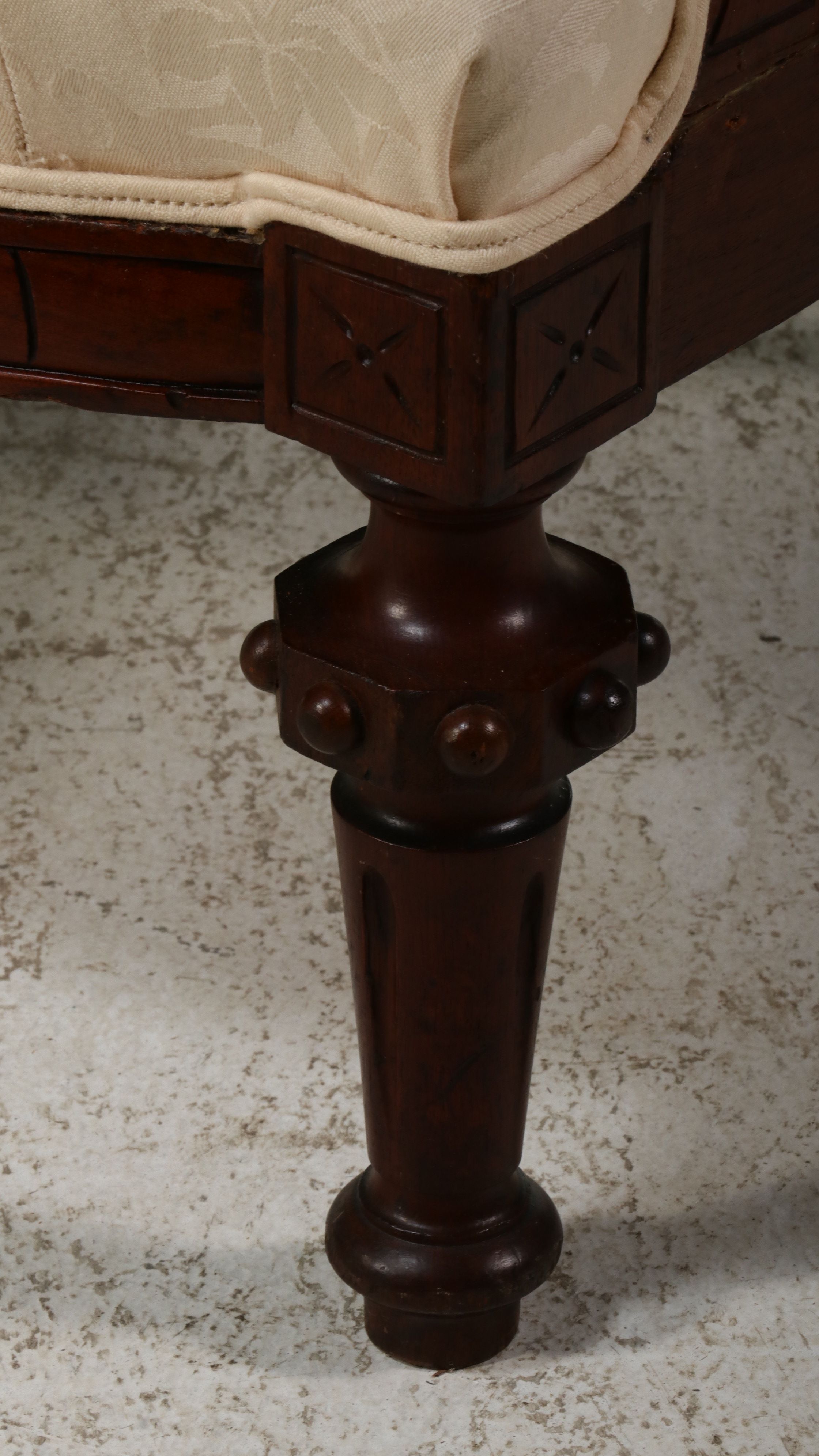 Victorian Renaissance Revival Carved Walnut Sofa, Attributed to John Jelliff