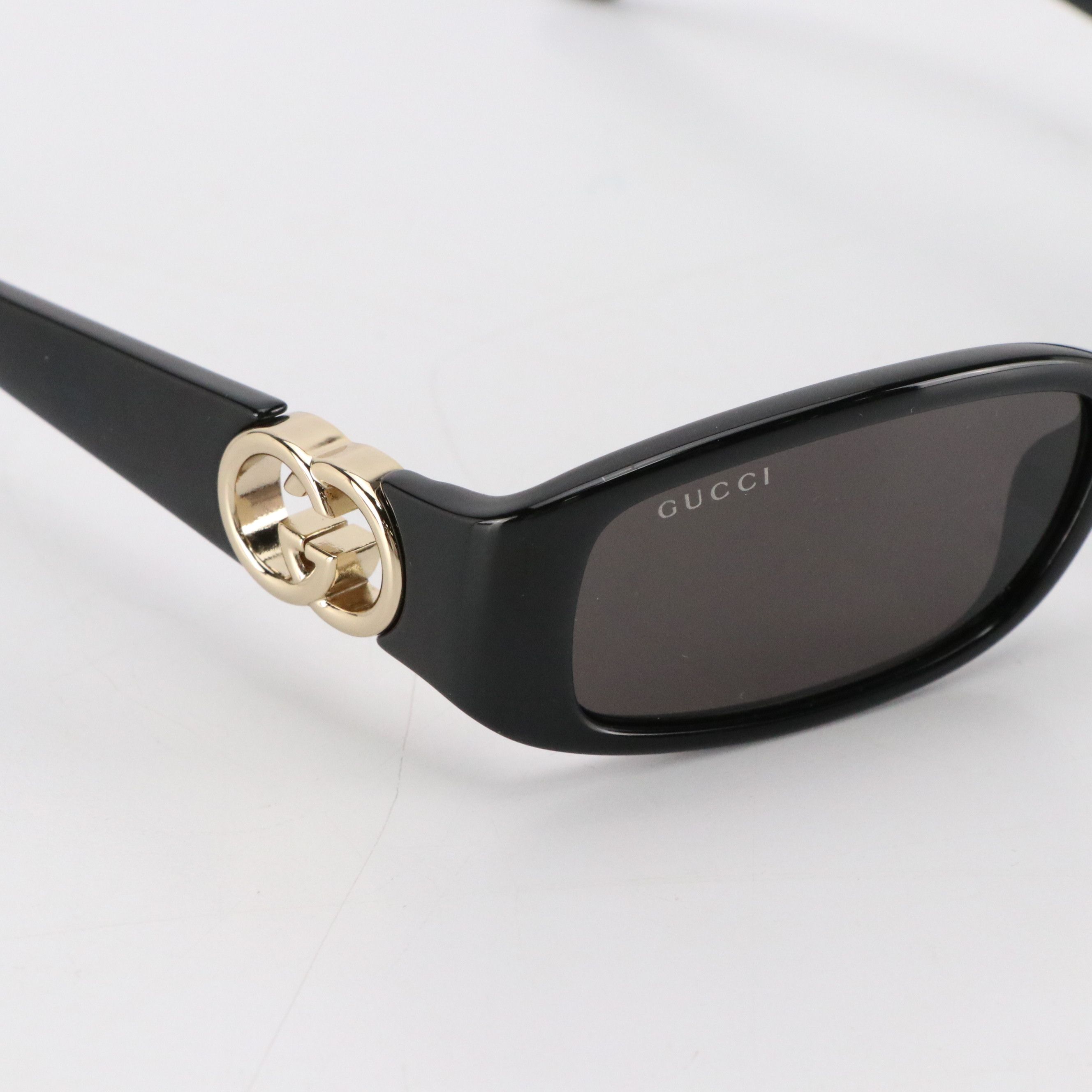 Gucci GG1661S 001 Black Rectangular Sunglasses in Case