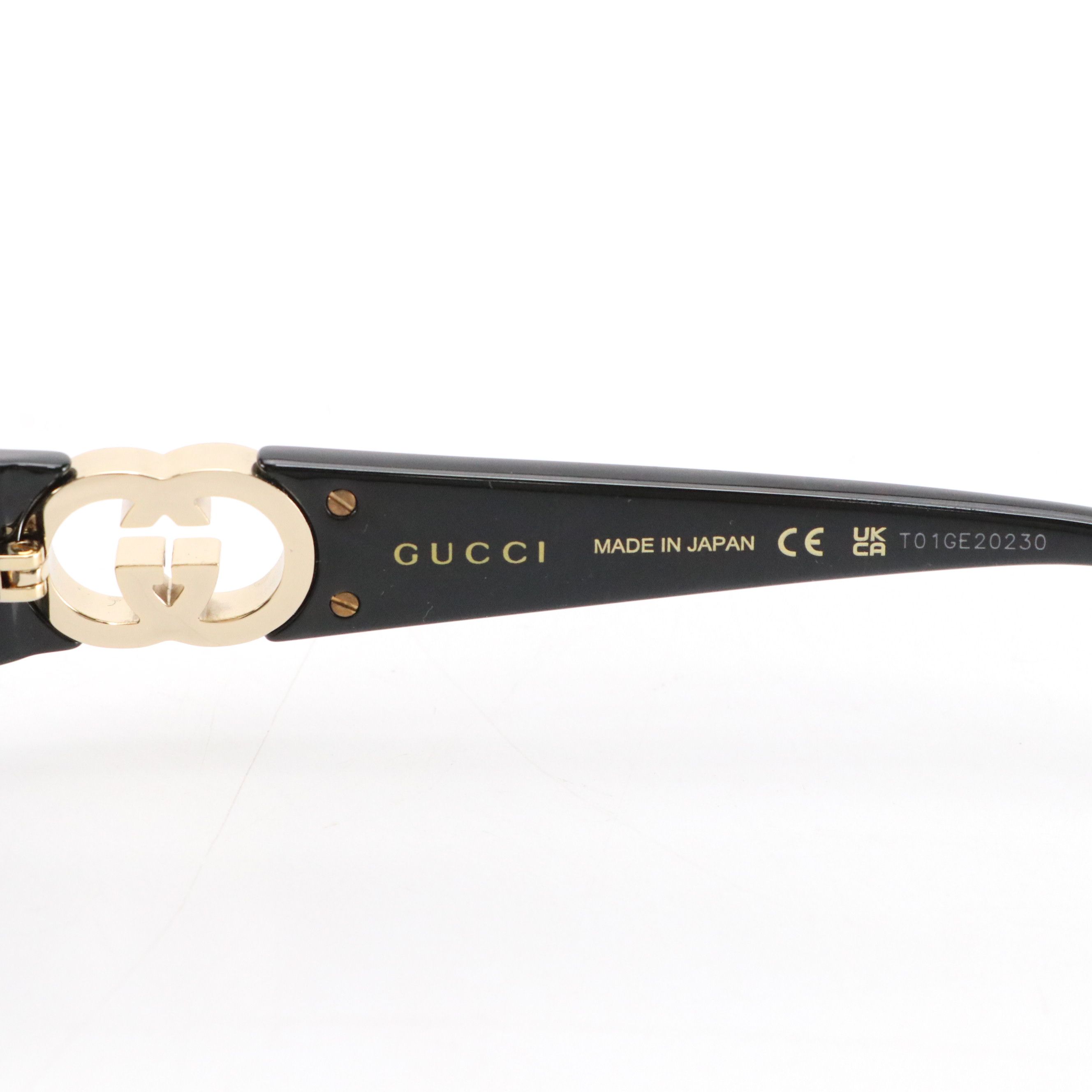 Gucci GG1661S 001 Black Rectangular Sunglasses in Case