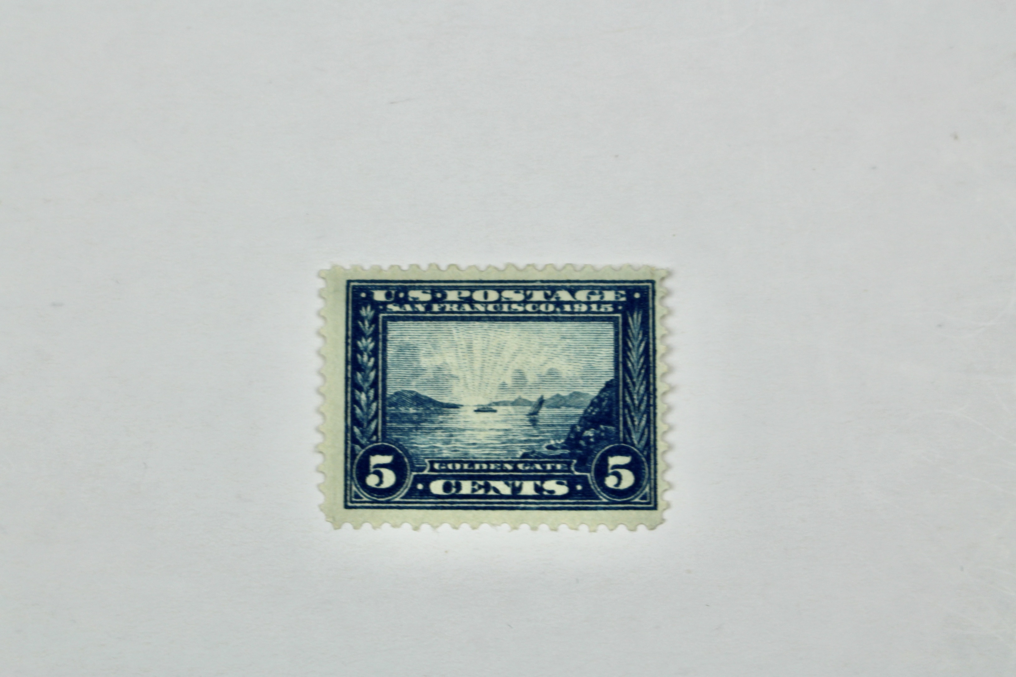 Three Early MH U.S. Postage Stamps, 1887 to 1913