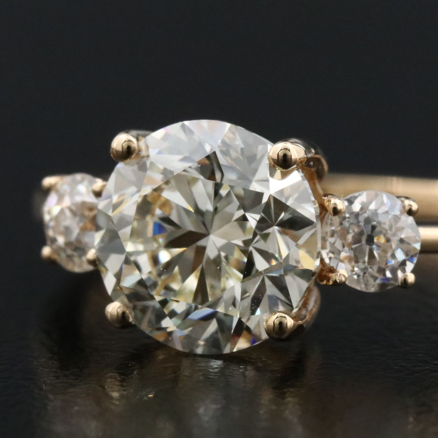 18K 2.32 CTW Diamond Ring