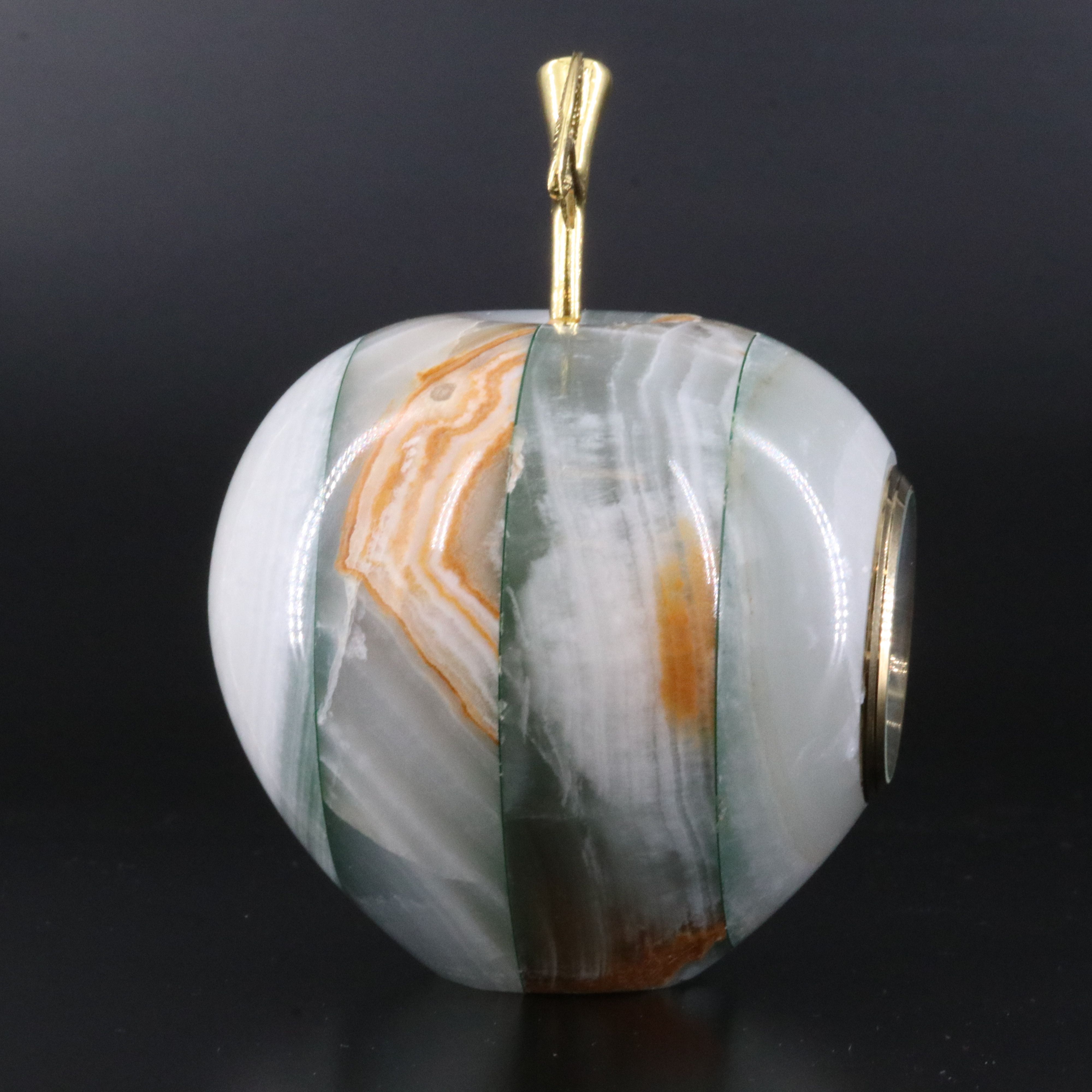 Agate Apple Quartz Desk Clock