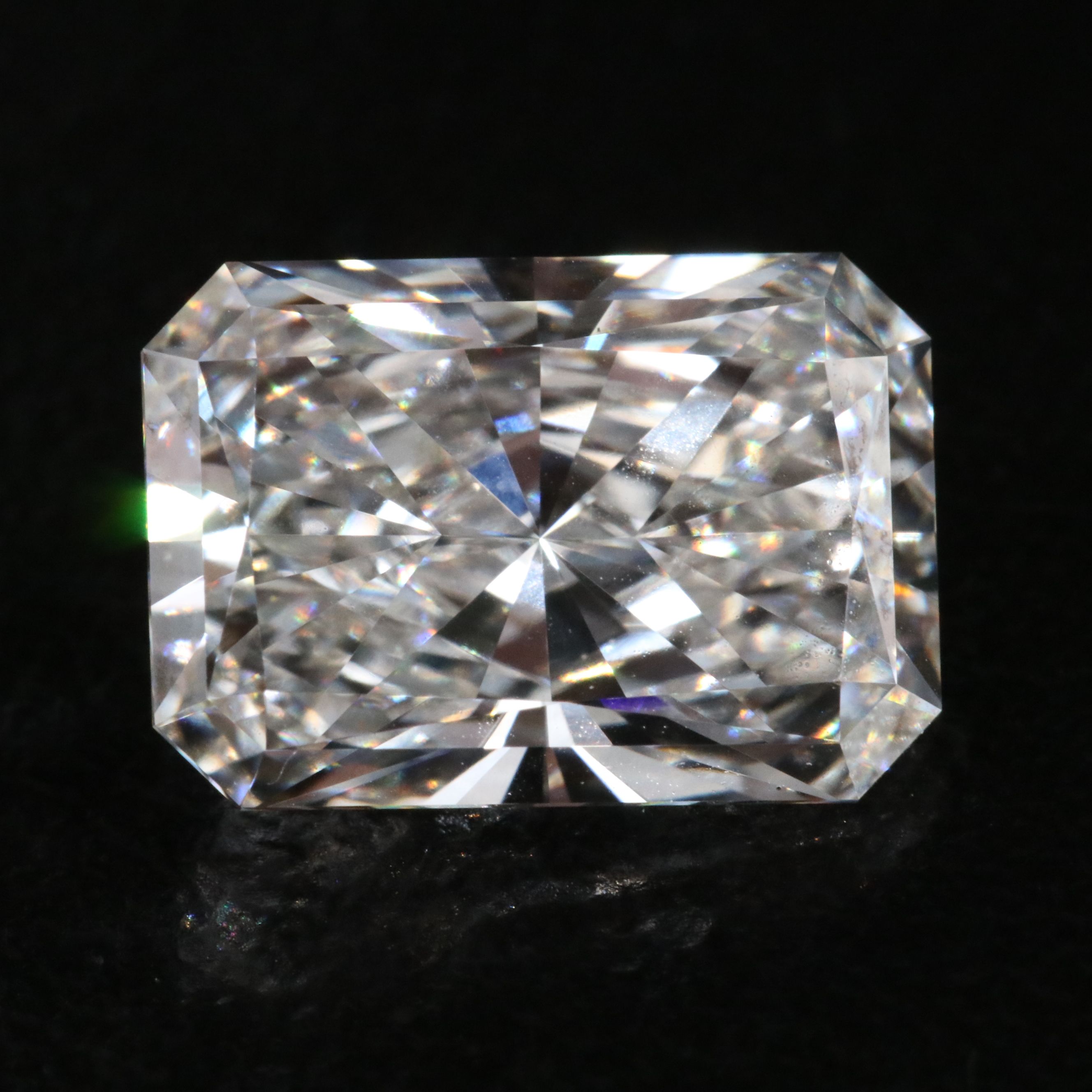 Loose 2.99 CT Lab Grown Diamond with IGI Report