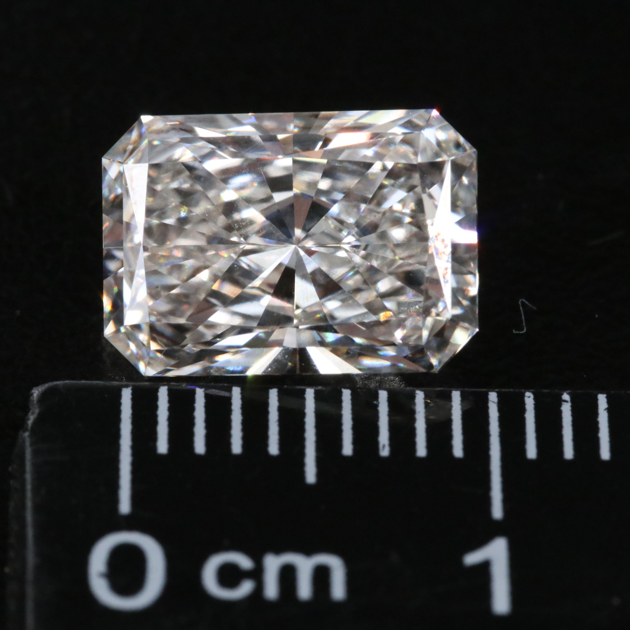 Loose 2.99 CT Lab Grown Diamond with IGI Report