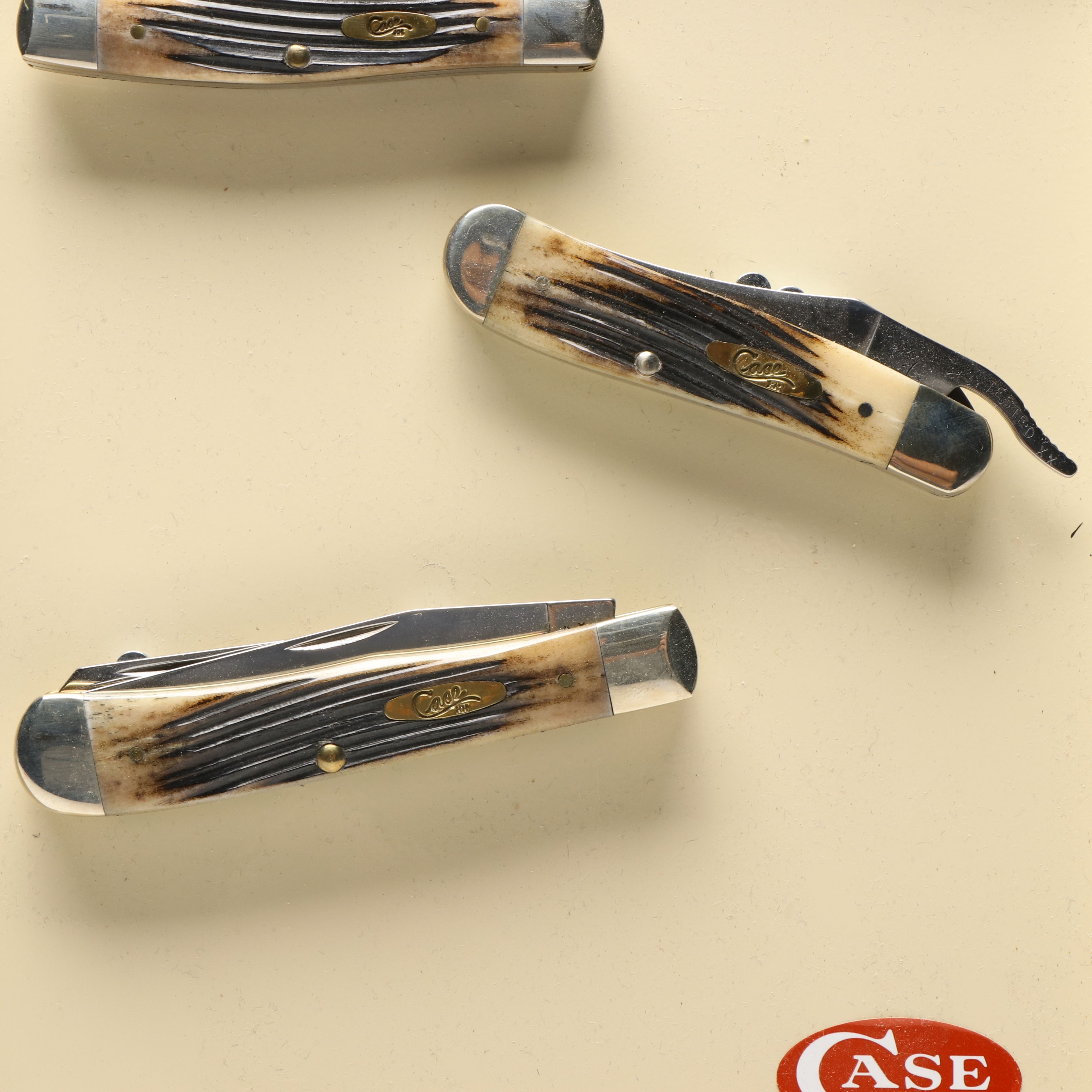 Case Antler Folding Knives with Metal Display