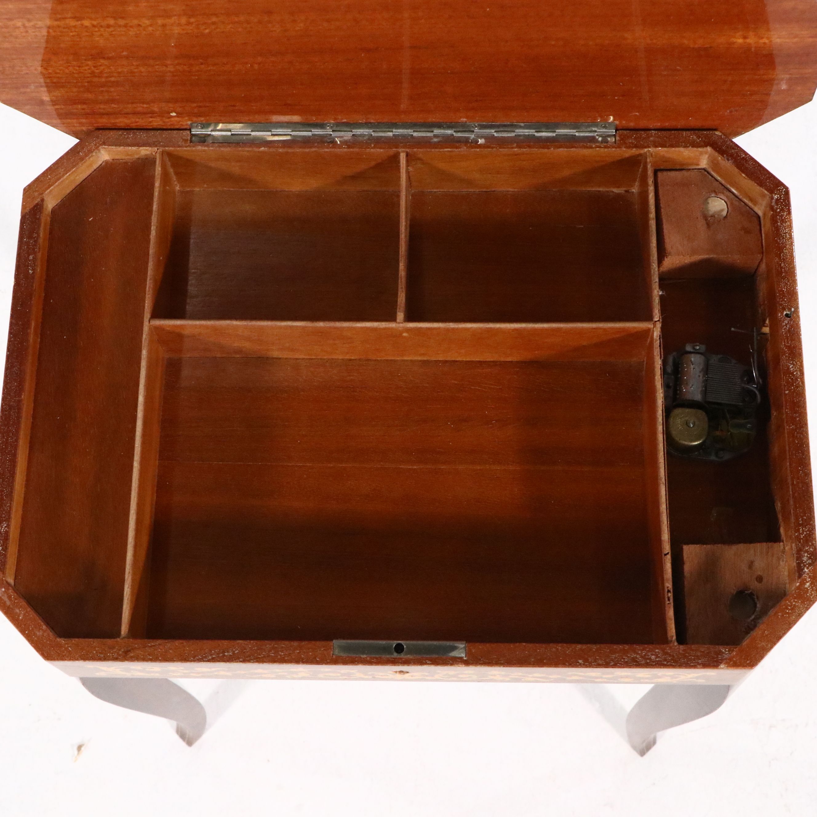 Reuge "O Sole Mio" Swiss Musical Movement Box