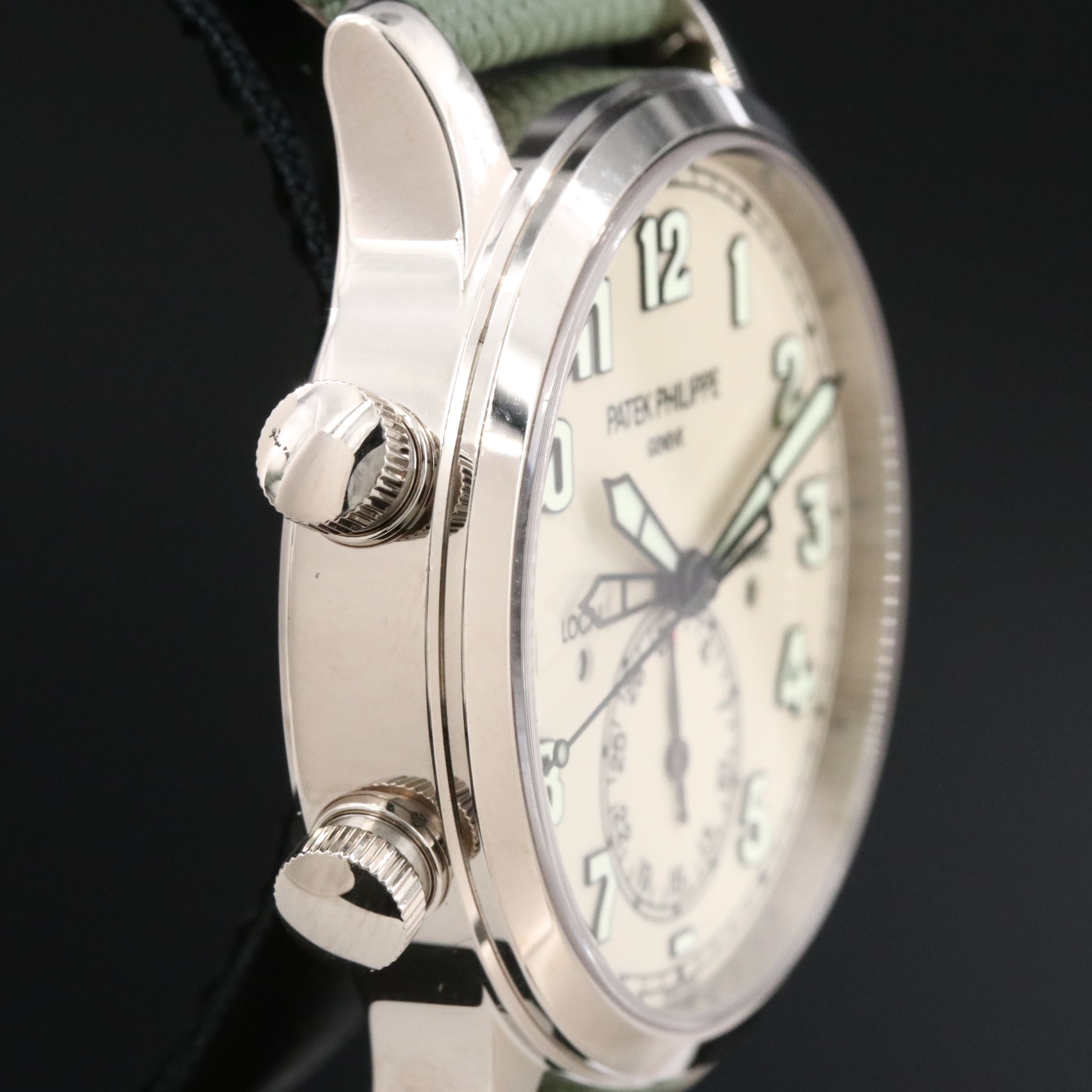 18K Patek Philippe Calatrava Pilot Travel Time 5524G-010 Watch c.2025