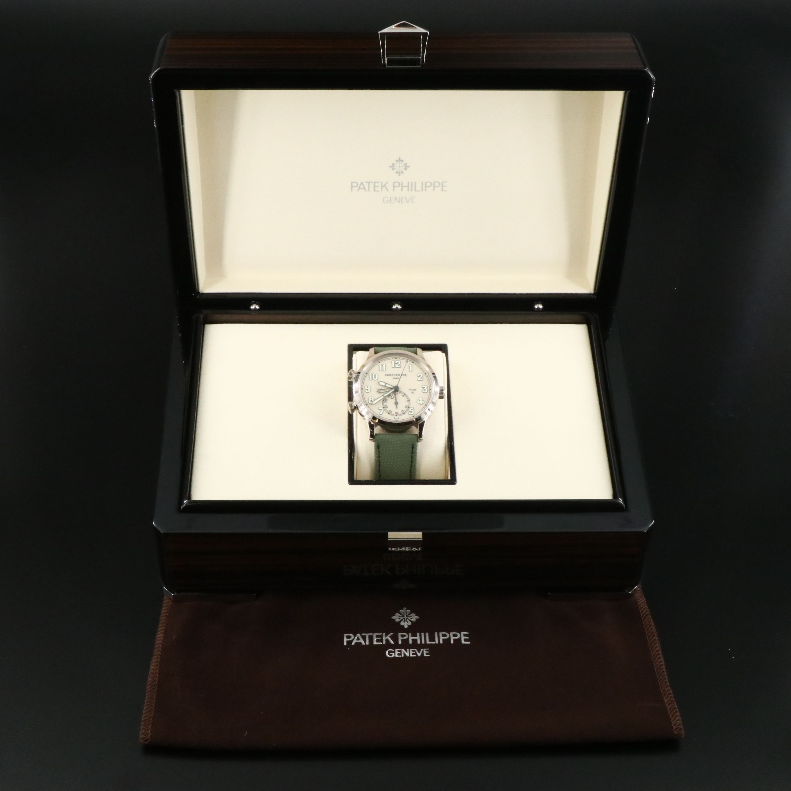 18K Patek Philippe Calatrava Pilot Travel Time 5524G-010 Watch c.2025
