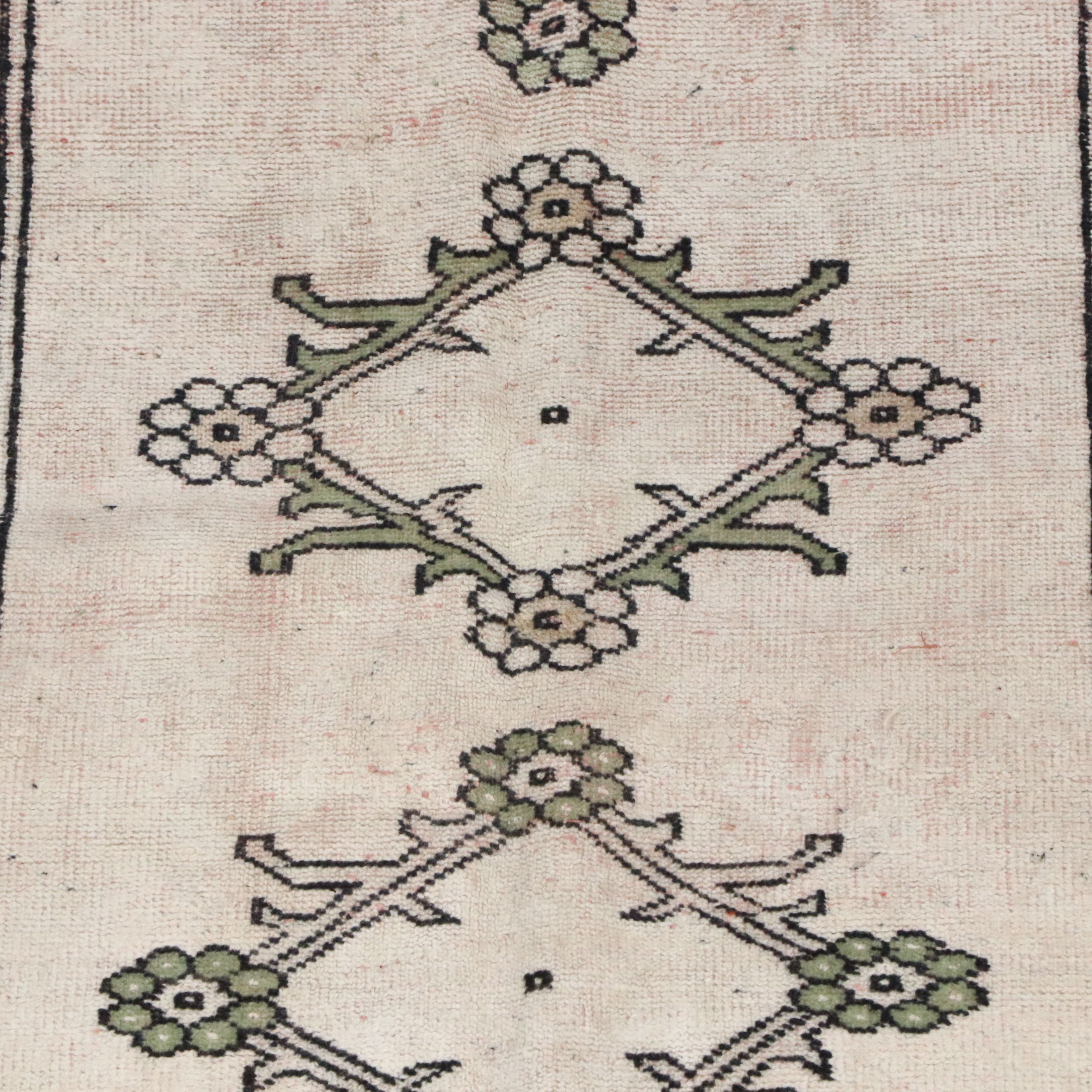 5'6 x 8'11 Hand-Knotted Turkish Milas Area Rug