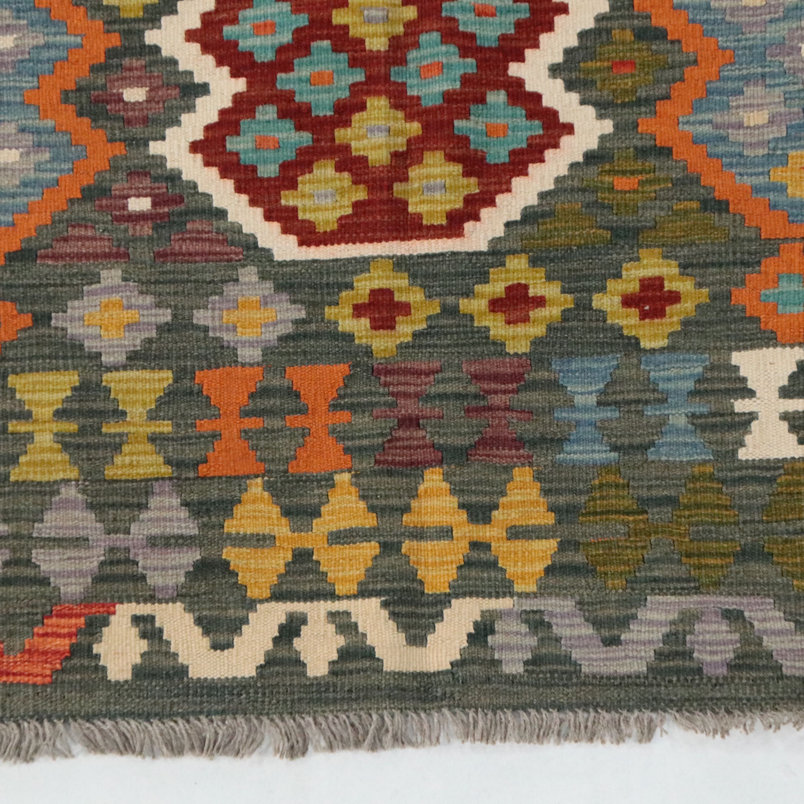 6'9 x 10'1 Handwoven Pakistani Kilim Area Rug