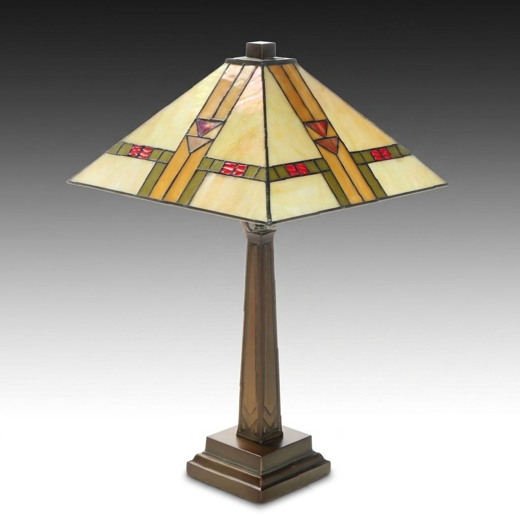 Arts and Crafts Style Table Lamp with Slag Glass Shade