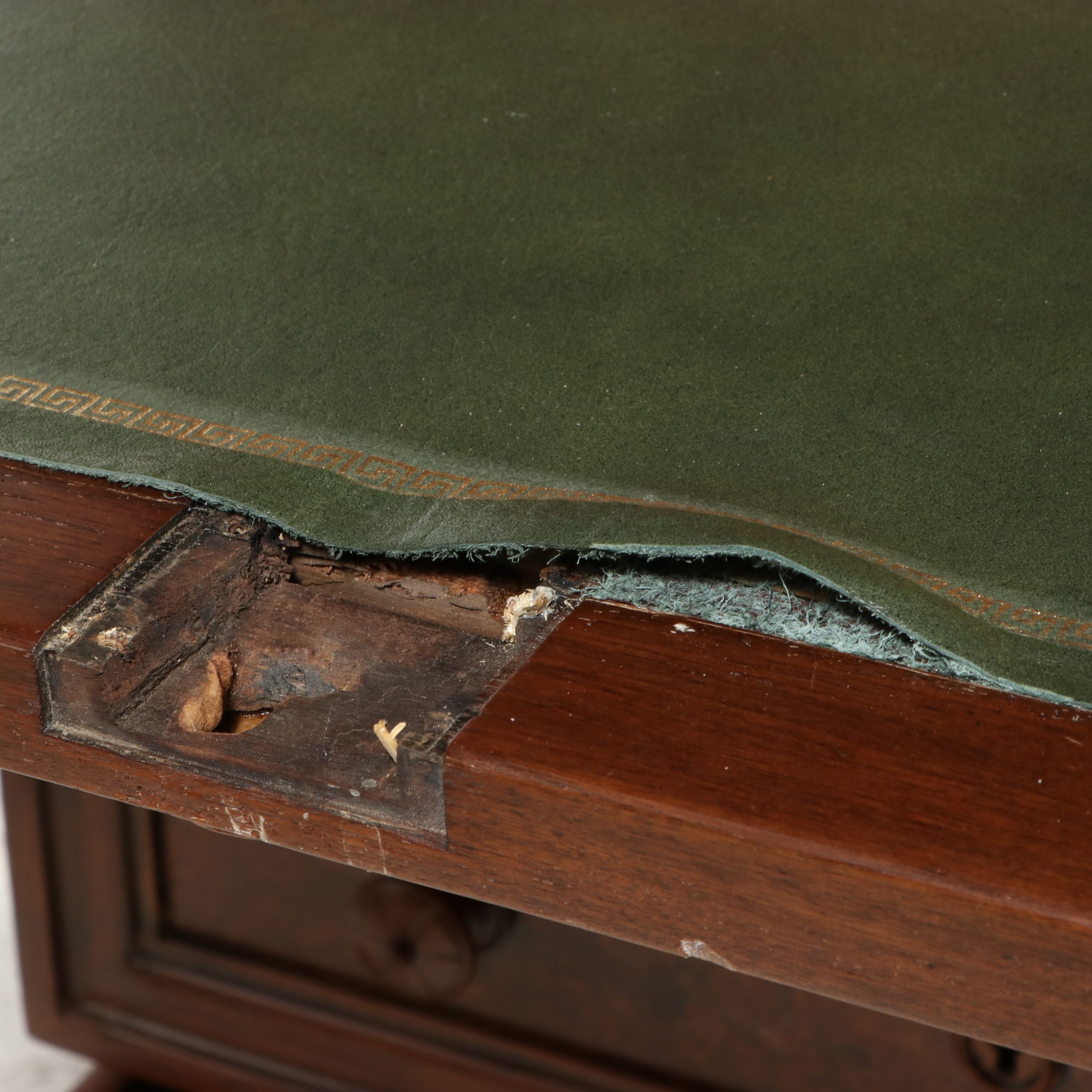 Victorian Renaissance Revival Burl Walnut Secrétaire à Abattant, Mid–Late 19th C