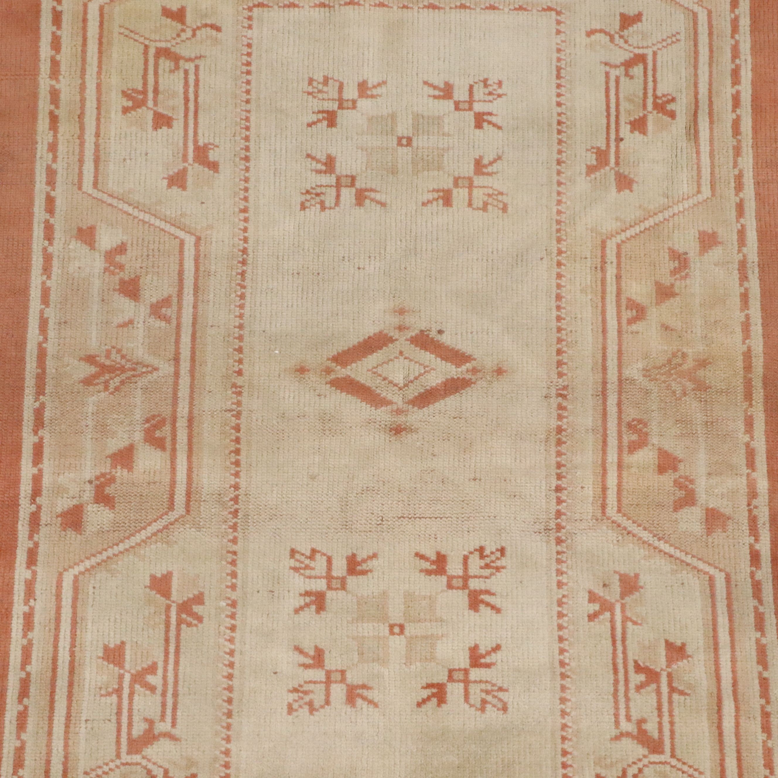 4'9 x 6' Hand-Knotted Turkish Milas Area Rug