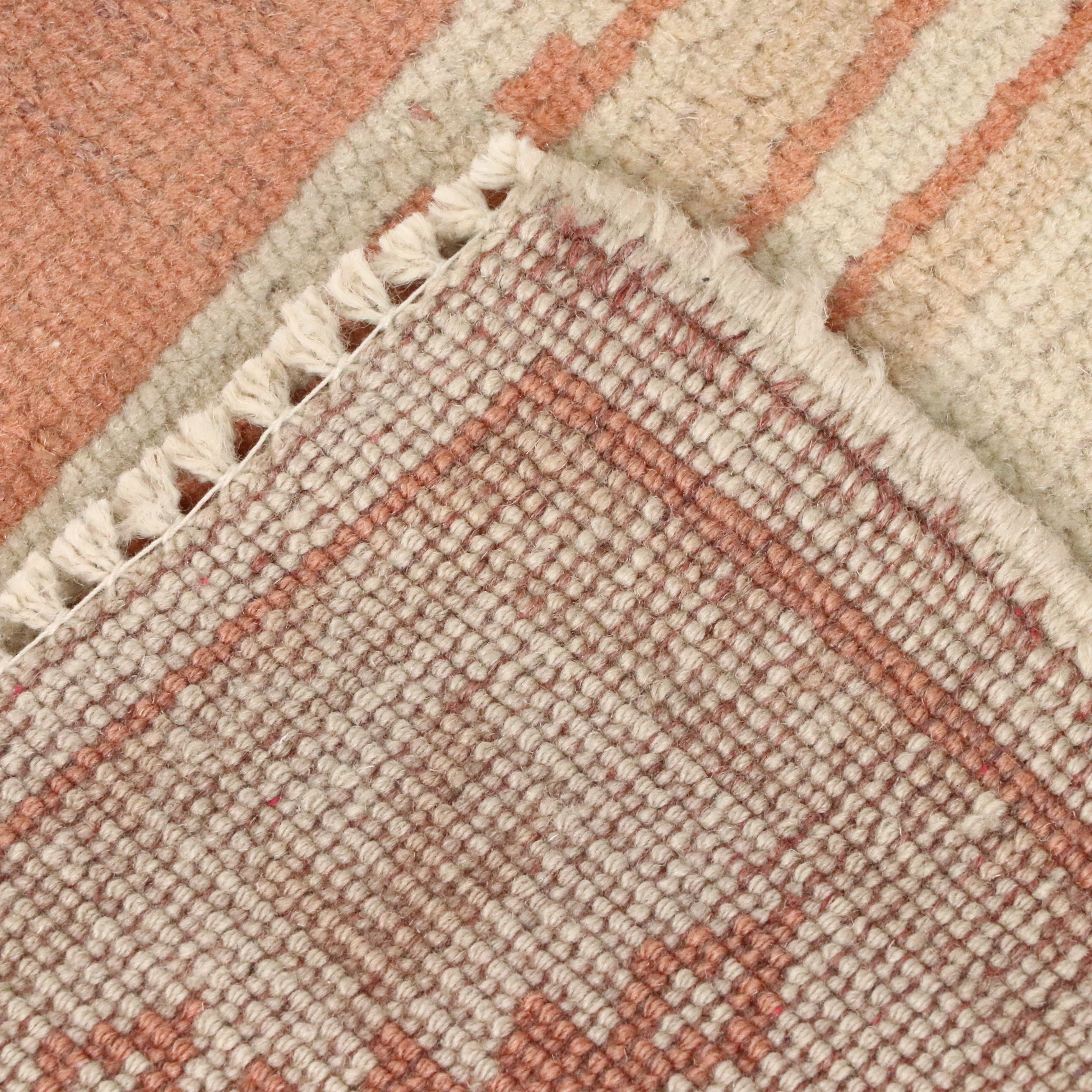 4'9 x 6' Hand-Knotted Turkish Milas Area Rug