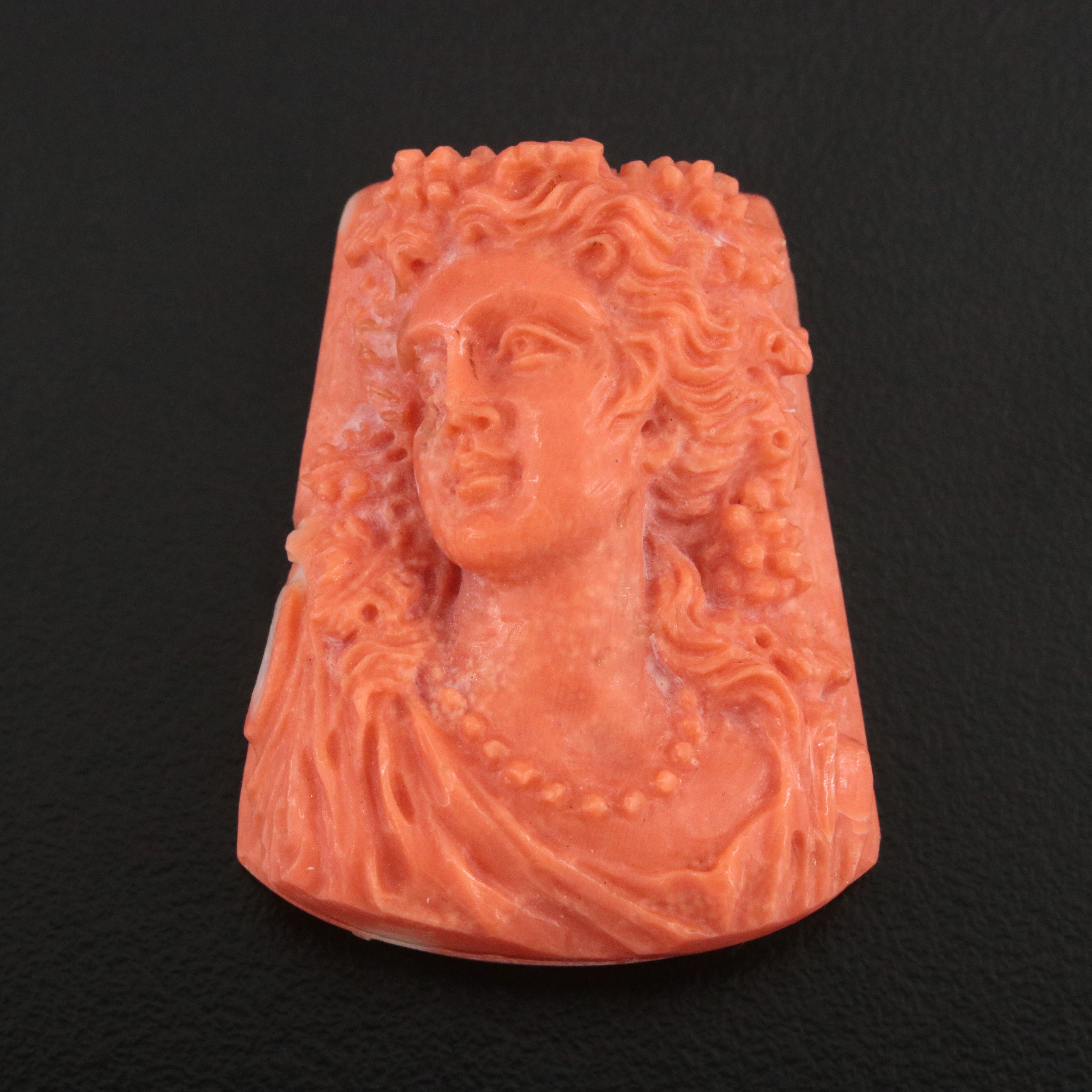 Loose Coral Cameo