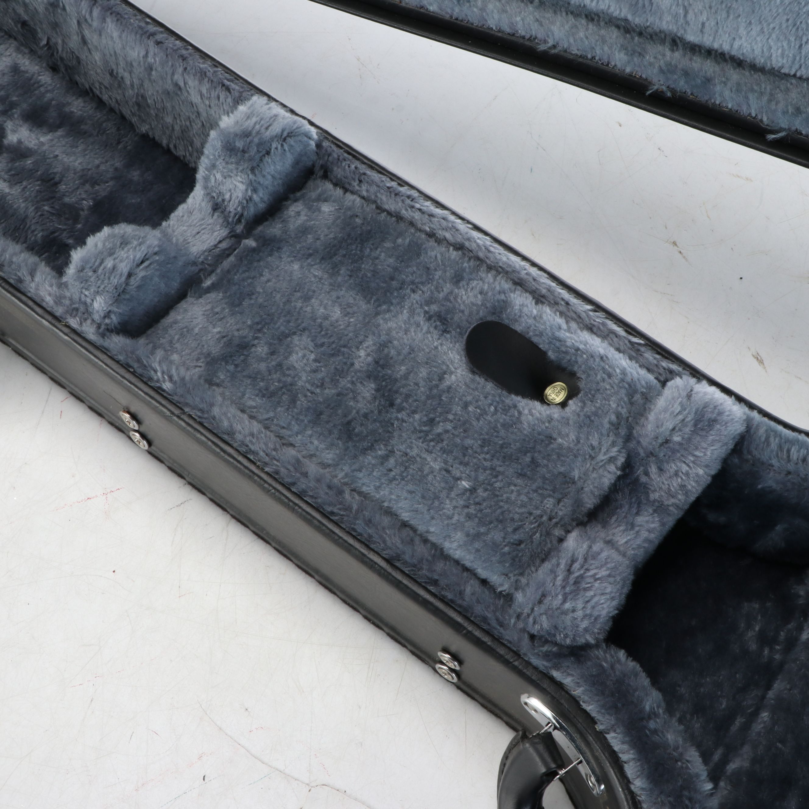 Epiphone Hardshell Guitar Case with Plush Interior