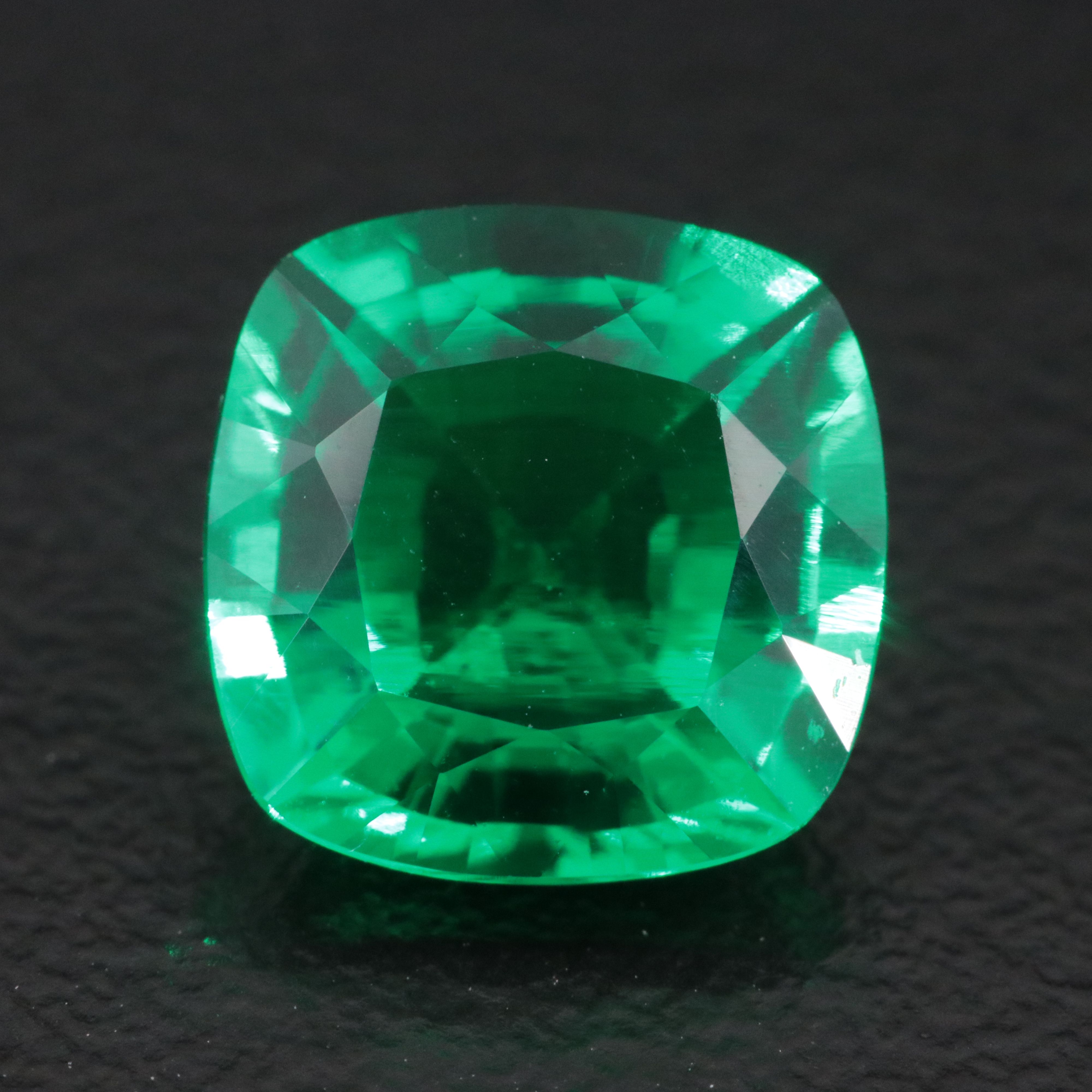 Loose 2.79 CT Lab Grown Emerald