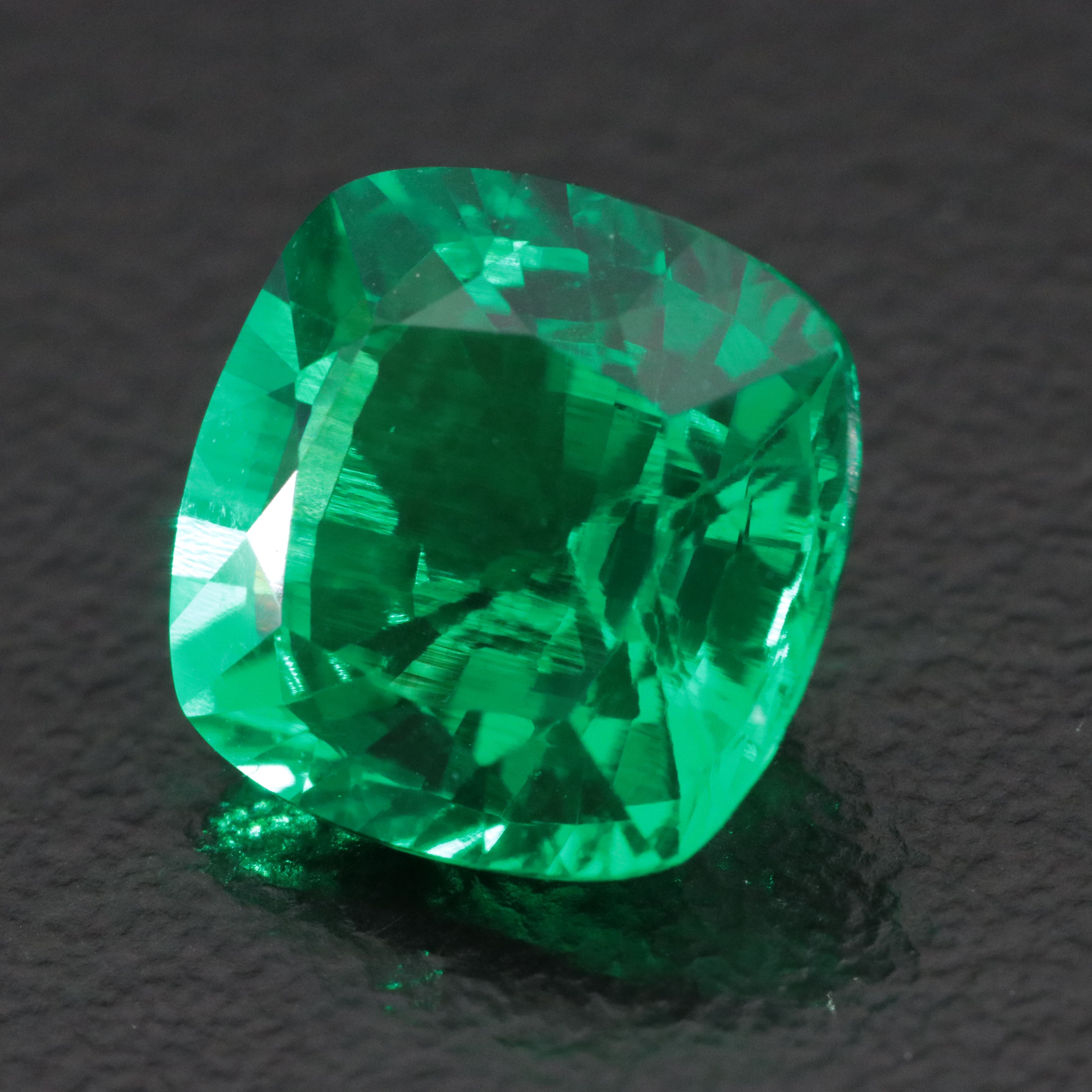 Loose 2.79 CT Lab Grown Emerald