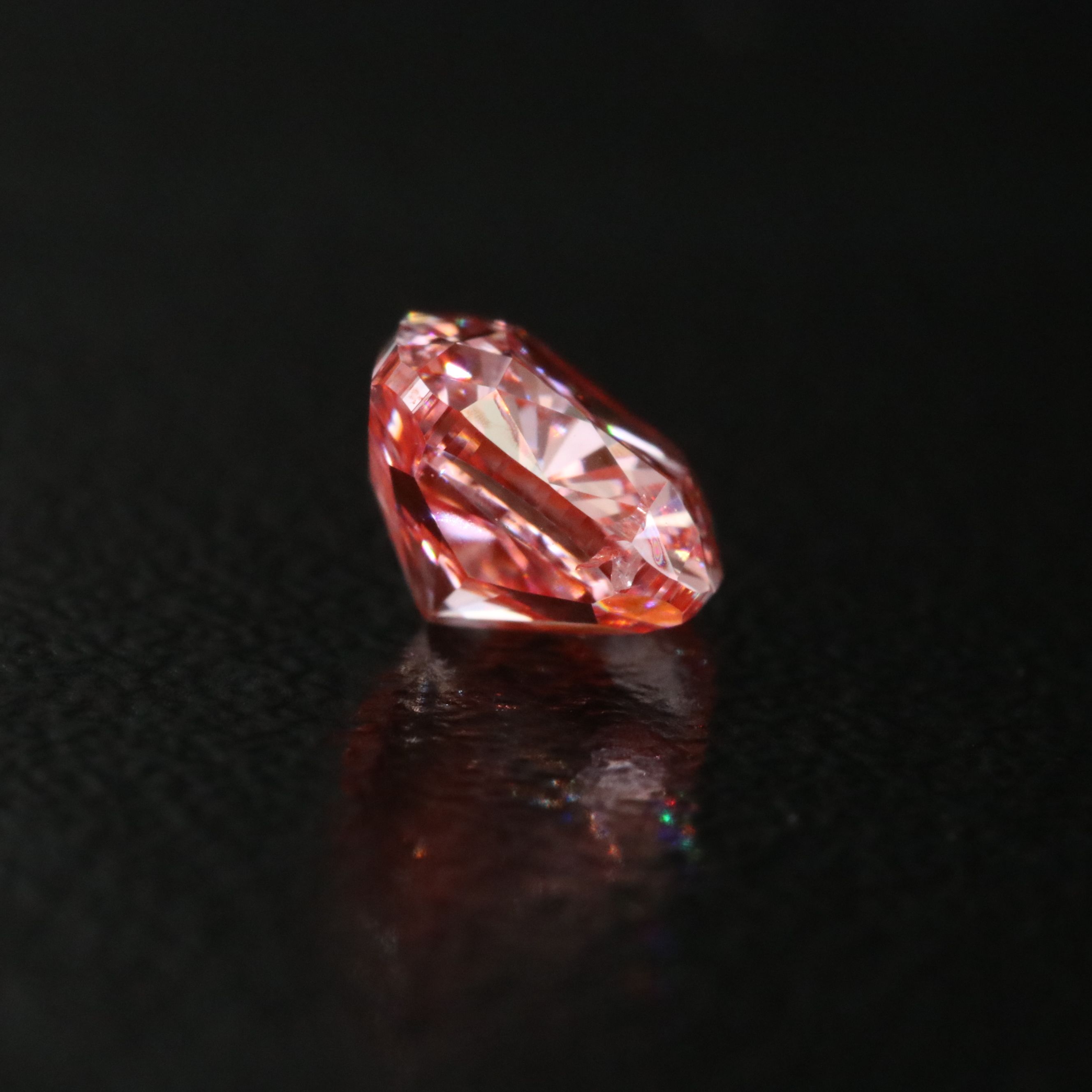 Loose 1.01 CT Lab Grown Fancy Vivid Pink Diamond with IGI Report