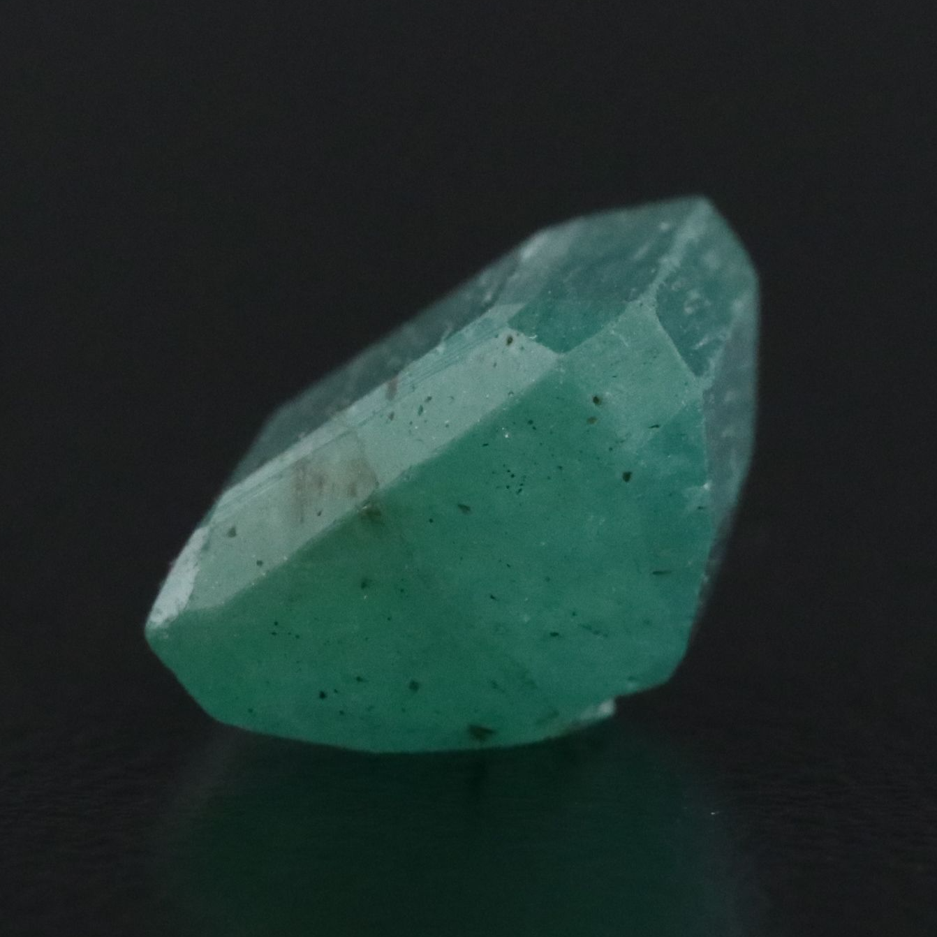 Loose 4.87 CT Emerald
