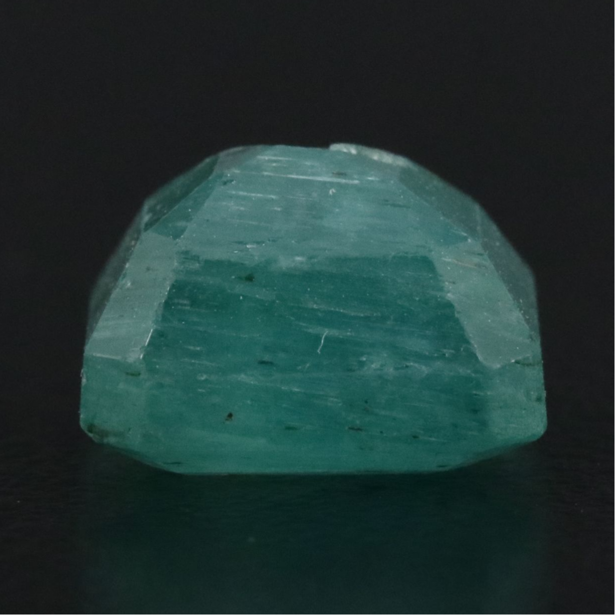 Loose 4.87 CT Emerald