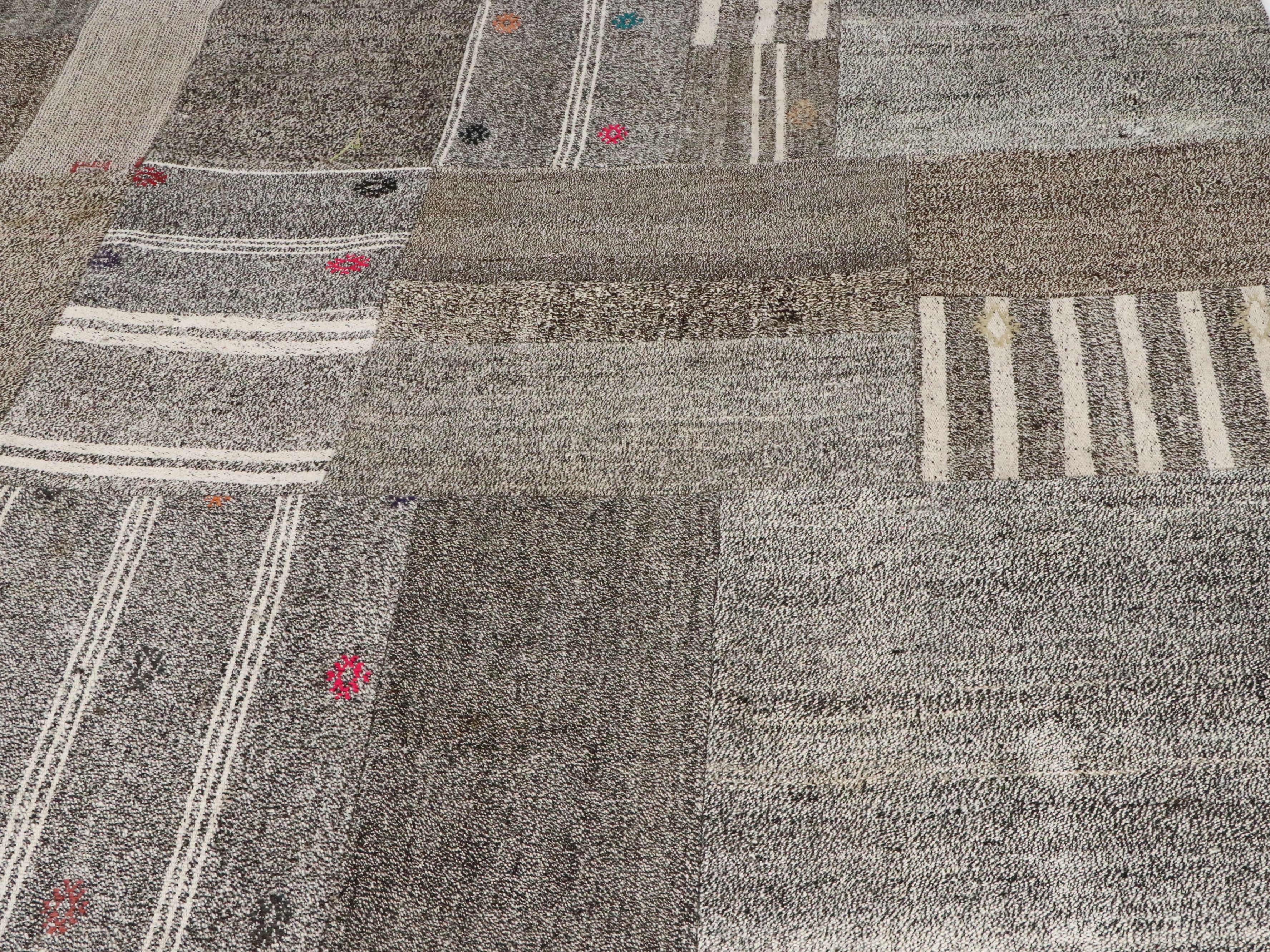 9'9 x 13' Handmade Turkish Patchwork Room Sized Rug