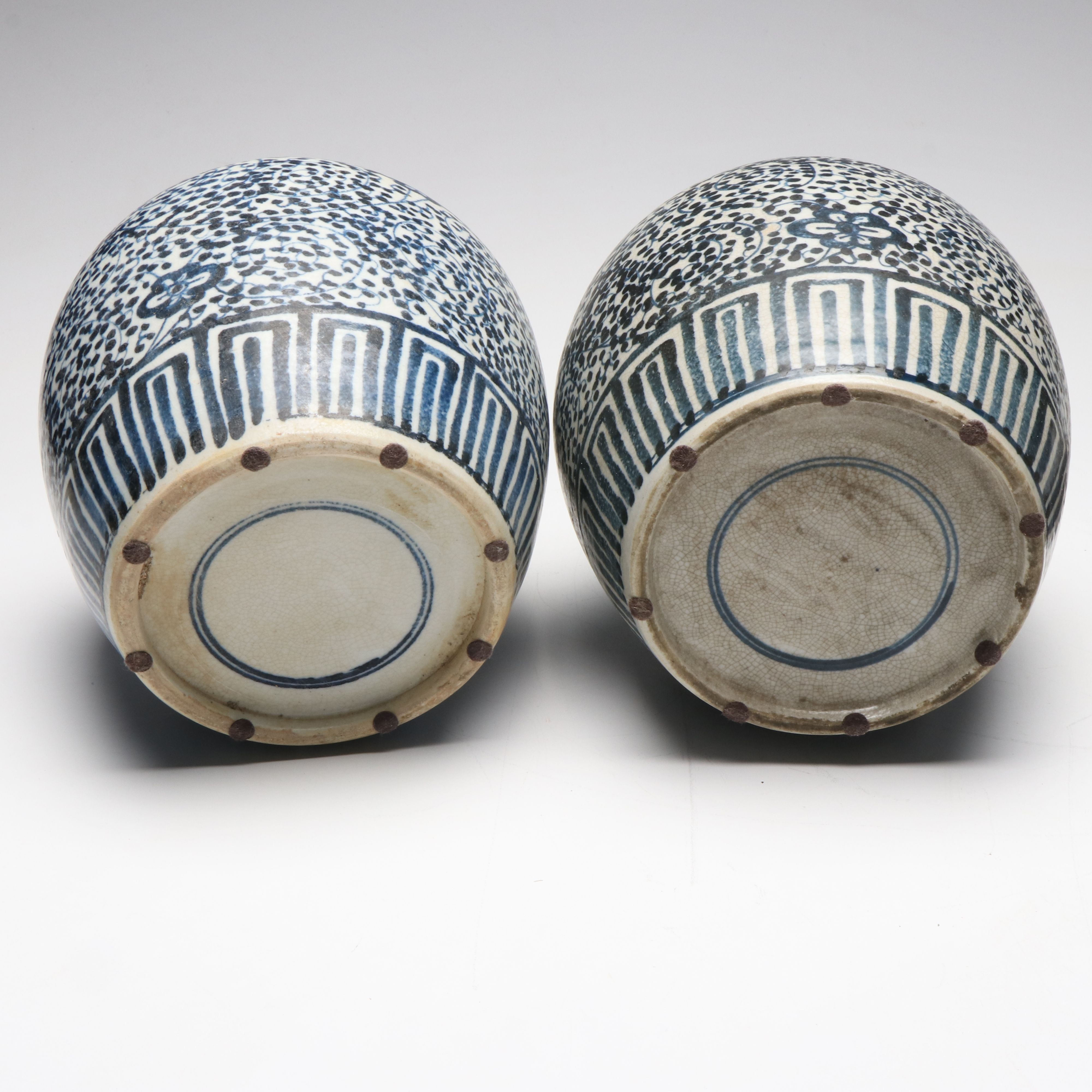 Pair of Chinese Blue and White Curly Vine Porcelain Ginger Jars