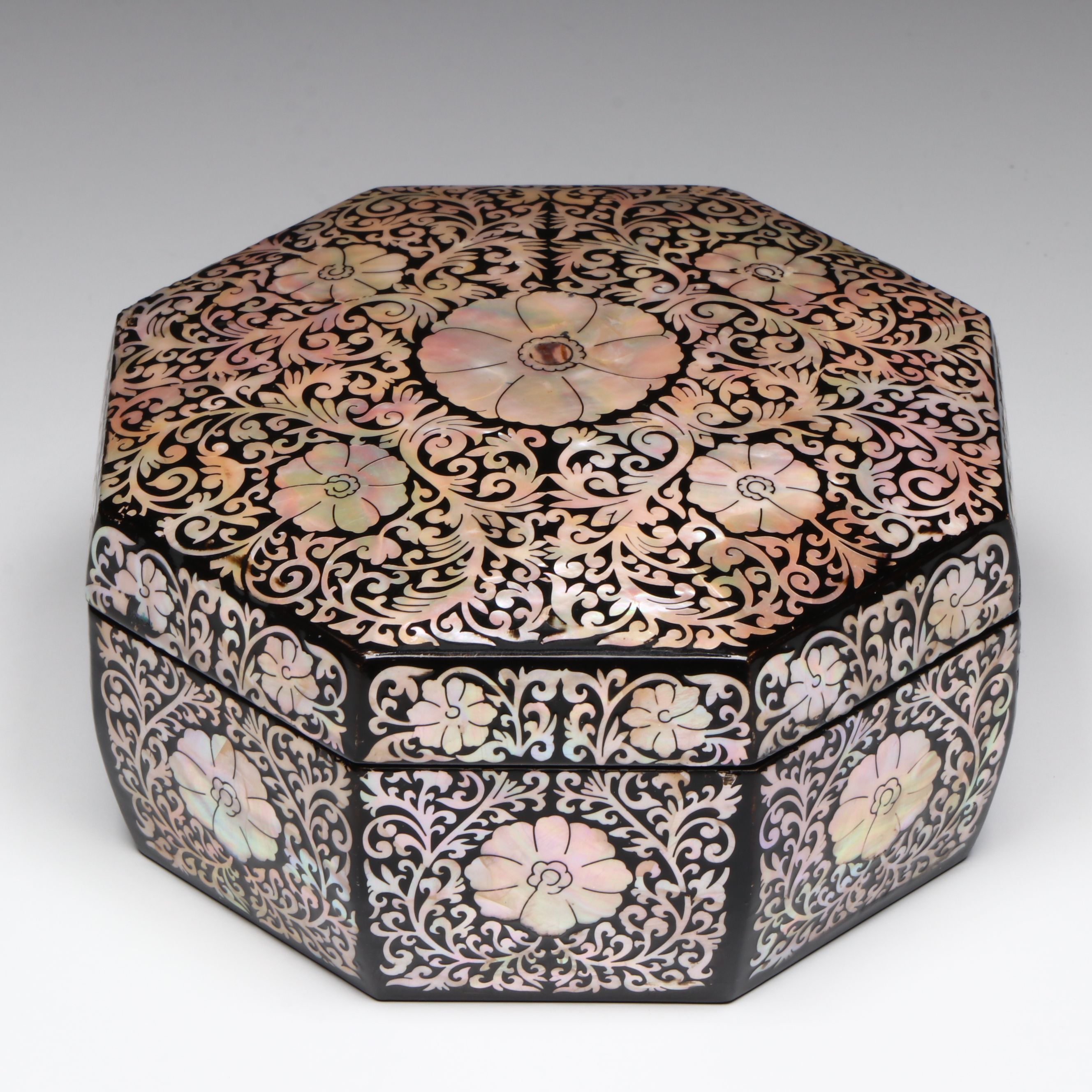 Octagonal Mother-of-Pearl Inlay Lacquerware Box