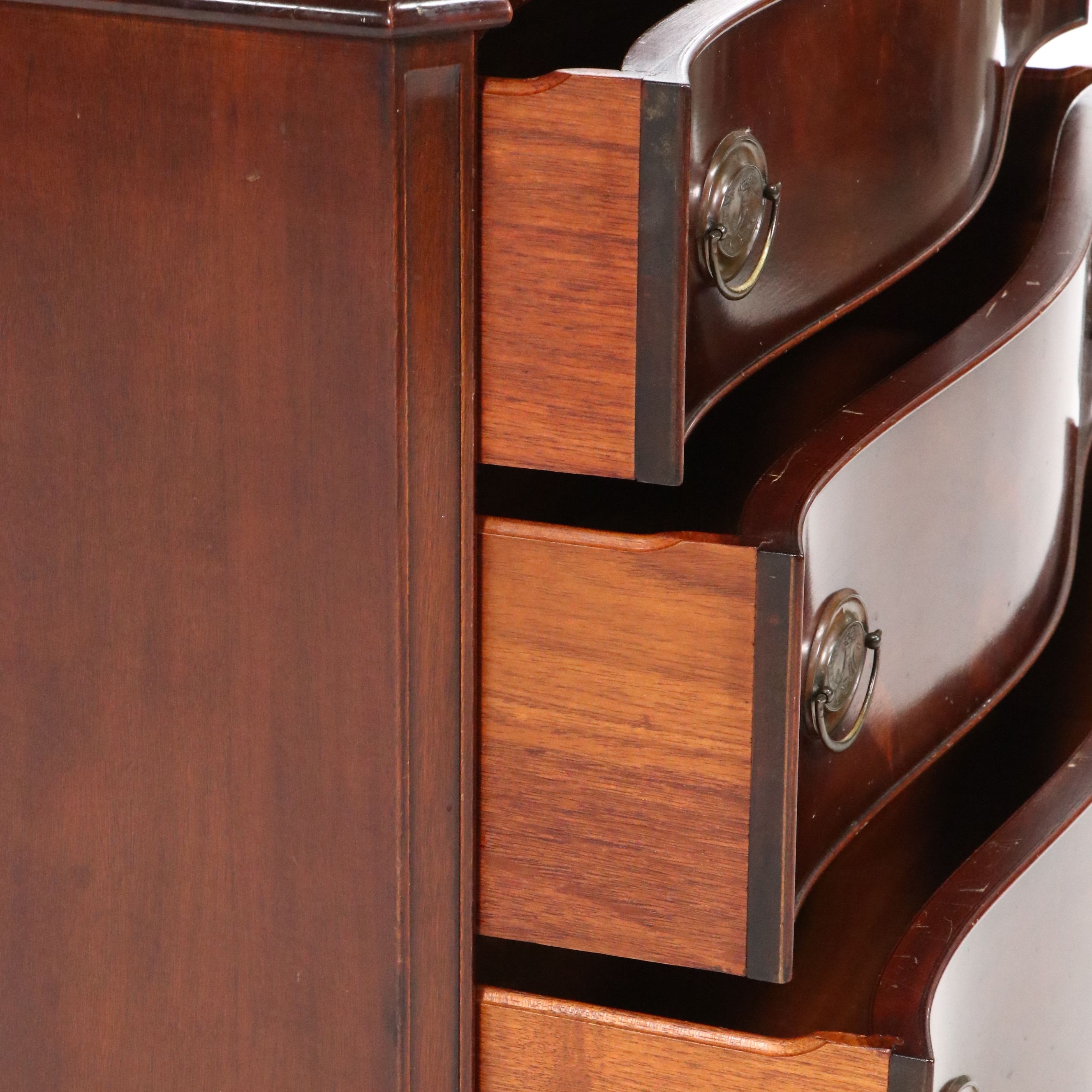 Hepplewhite Style Mahogany Bowfront Chest of Drawers, Mid-20th Century