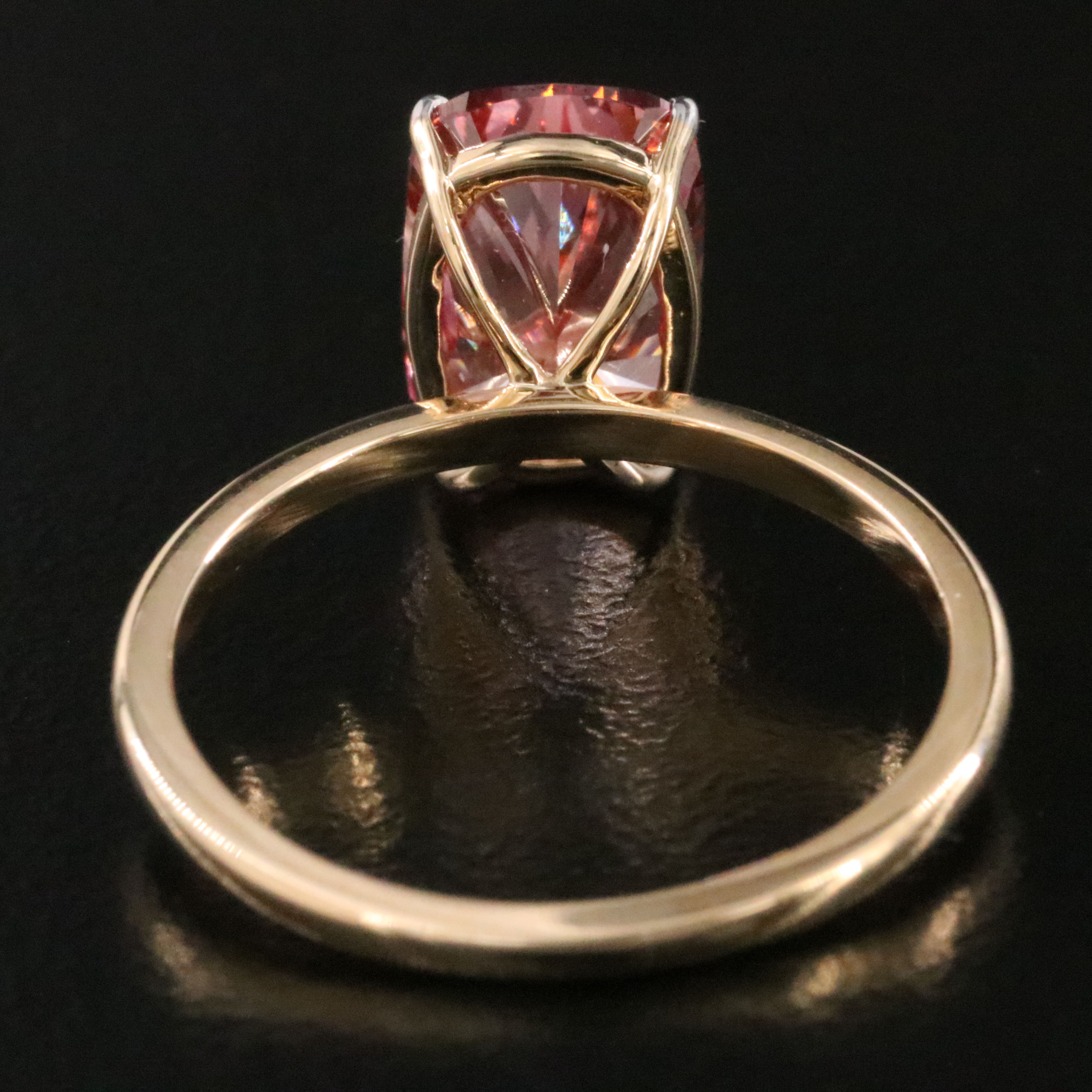 18K 3.05 CT Lab Grown Fancy Vivid Pink Diamond Ring with IGI Report