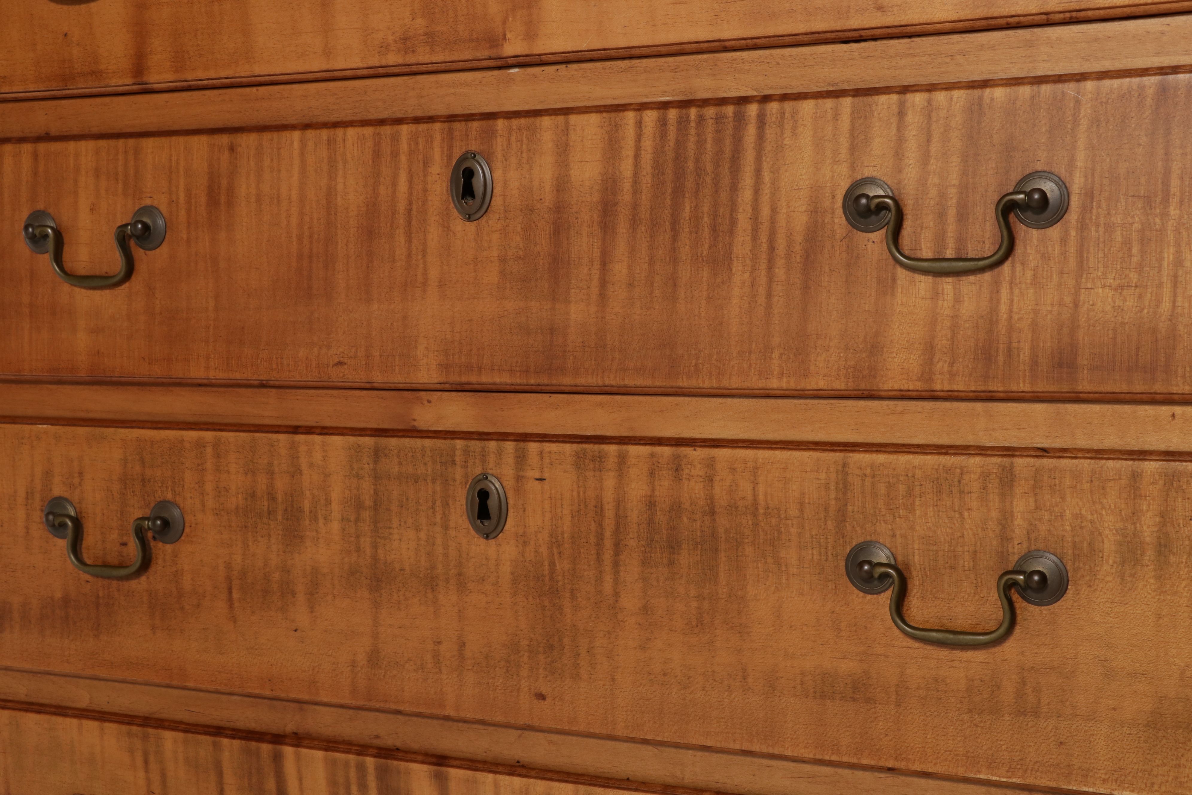 Queen Anne Style Tiger Maple Highboy, 20th Century