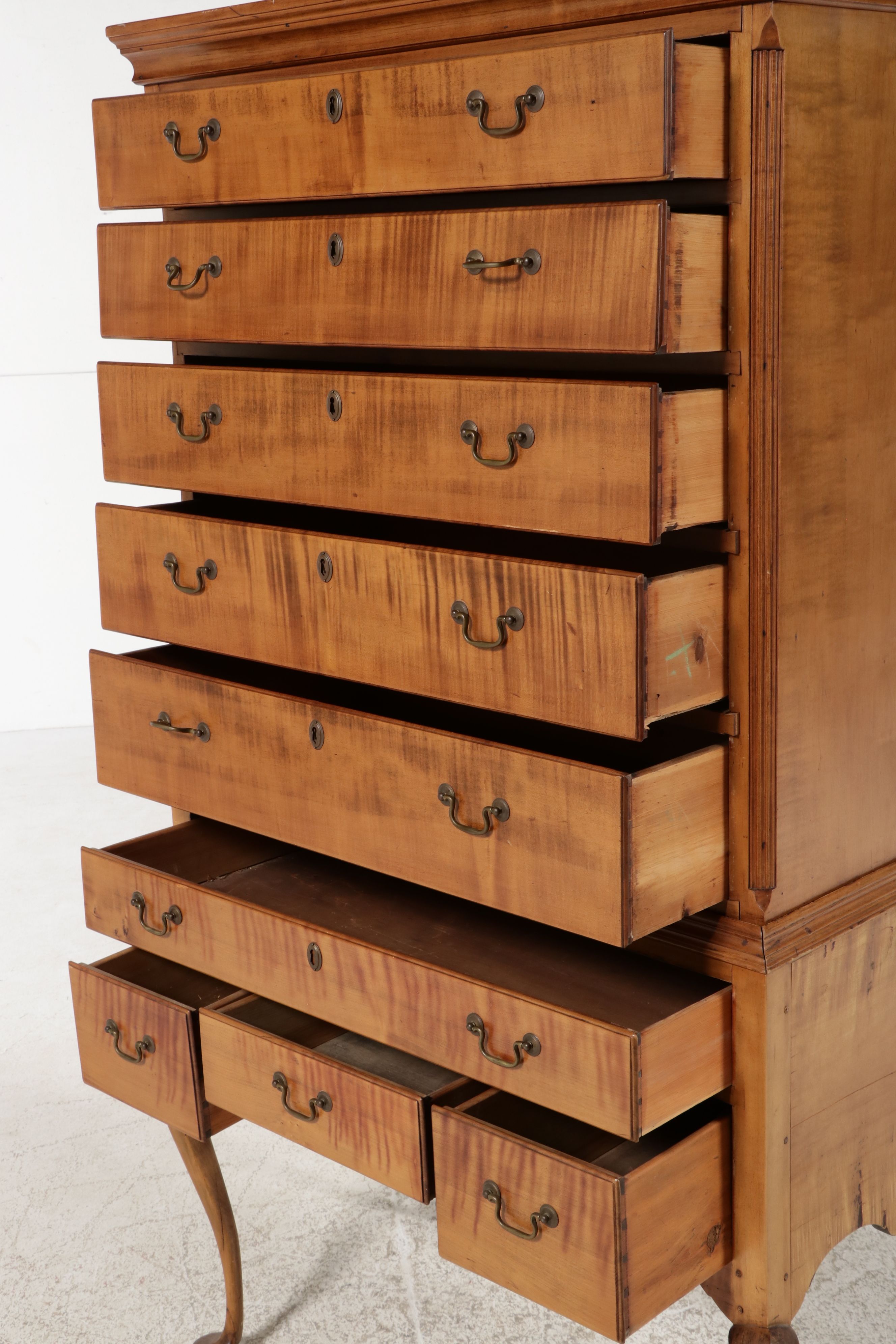 Queen Anne Style Tiger Maple Highboy, 20th Century