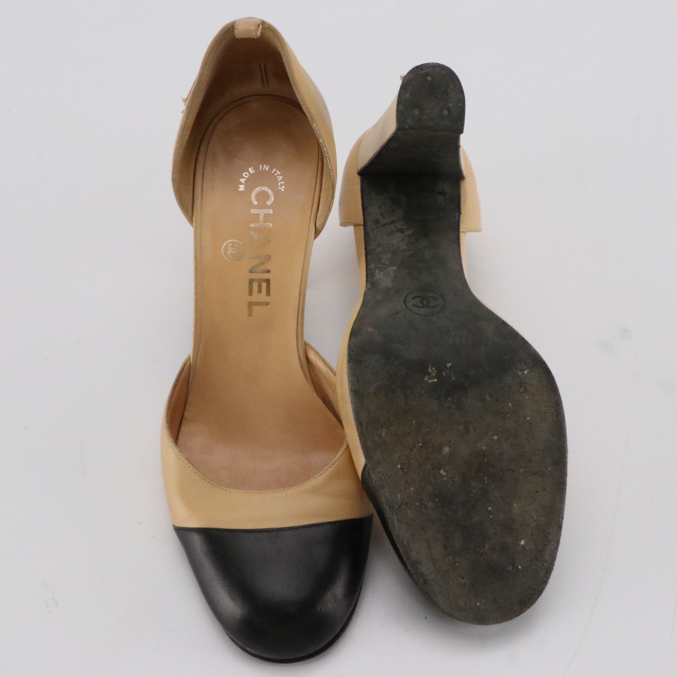 Chanel Bicolor Lambskin Cap-Toe d'Orsay Block Heel Pumps with Interlocking CC