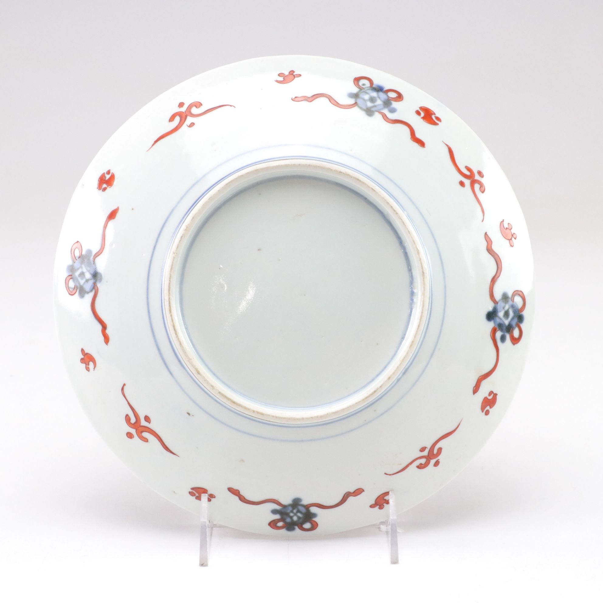 Hand-Painted Japanese Imari Rounded Plate and Scalloped Plate and Bowl