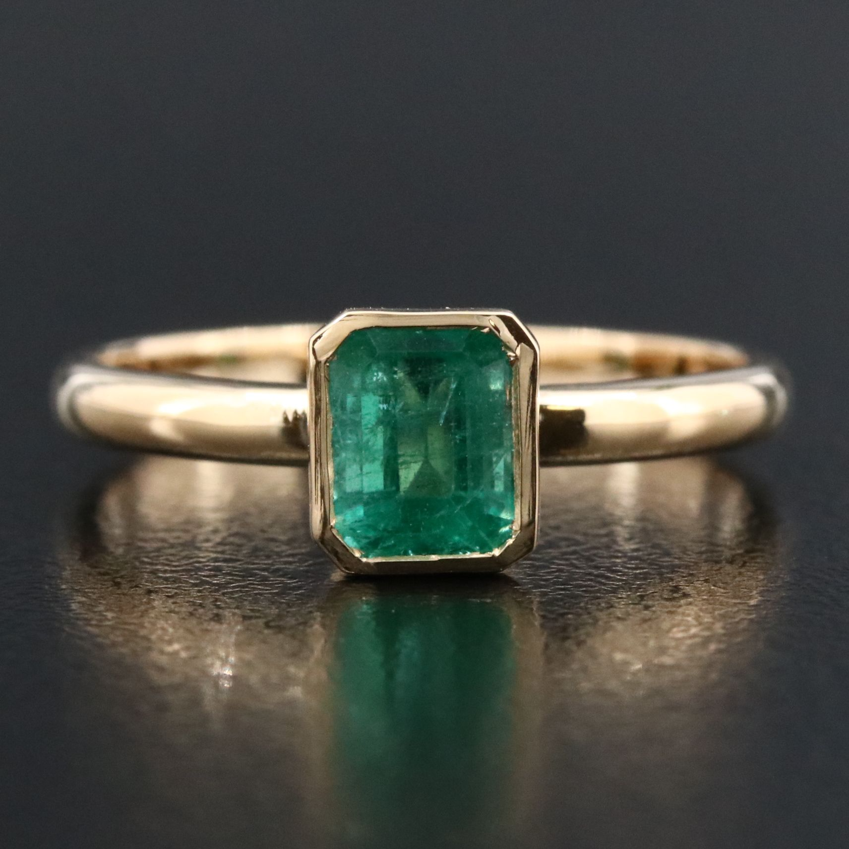 18K 1.01 CT Emerald Solitaire Ring