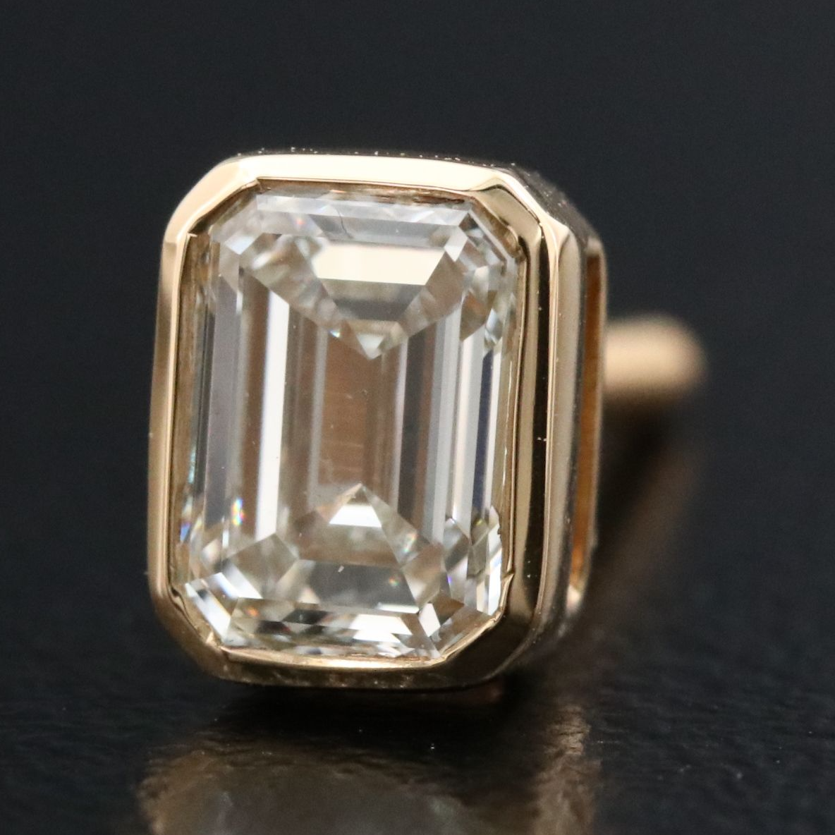 18K 1.04 CTW Diamond Stud Earring with GIA Reports