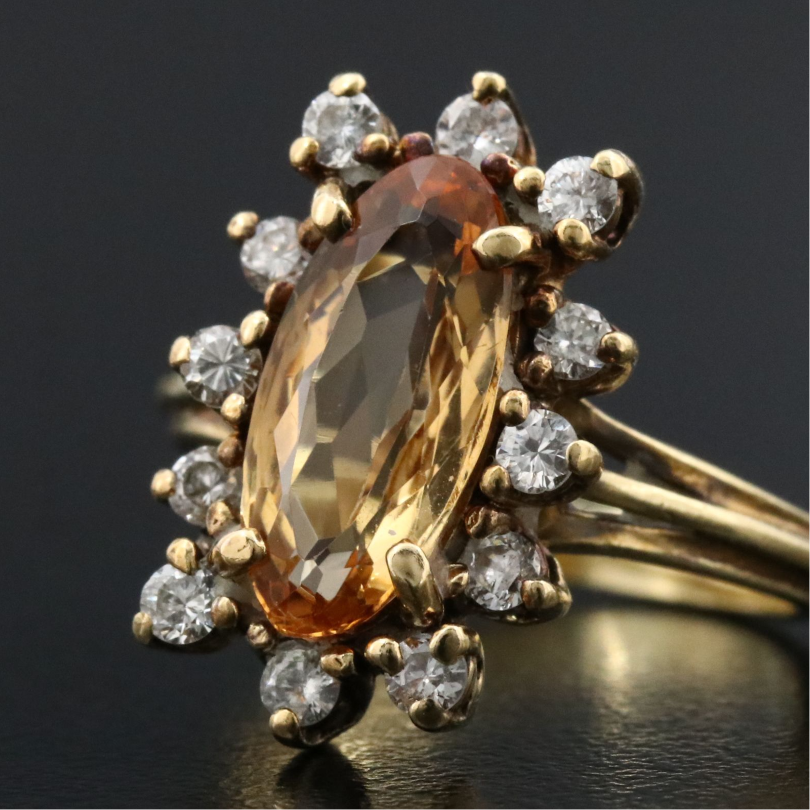 18K 1.86 CT Topaz and Diamond Ring with GIA Report