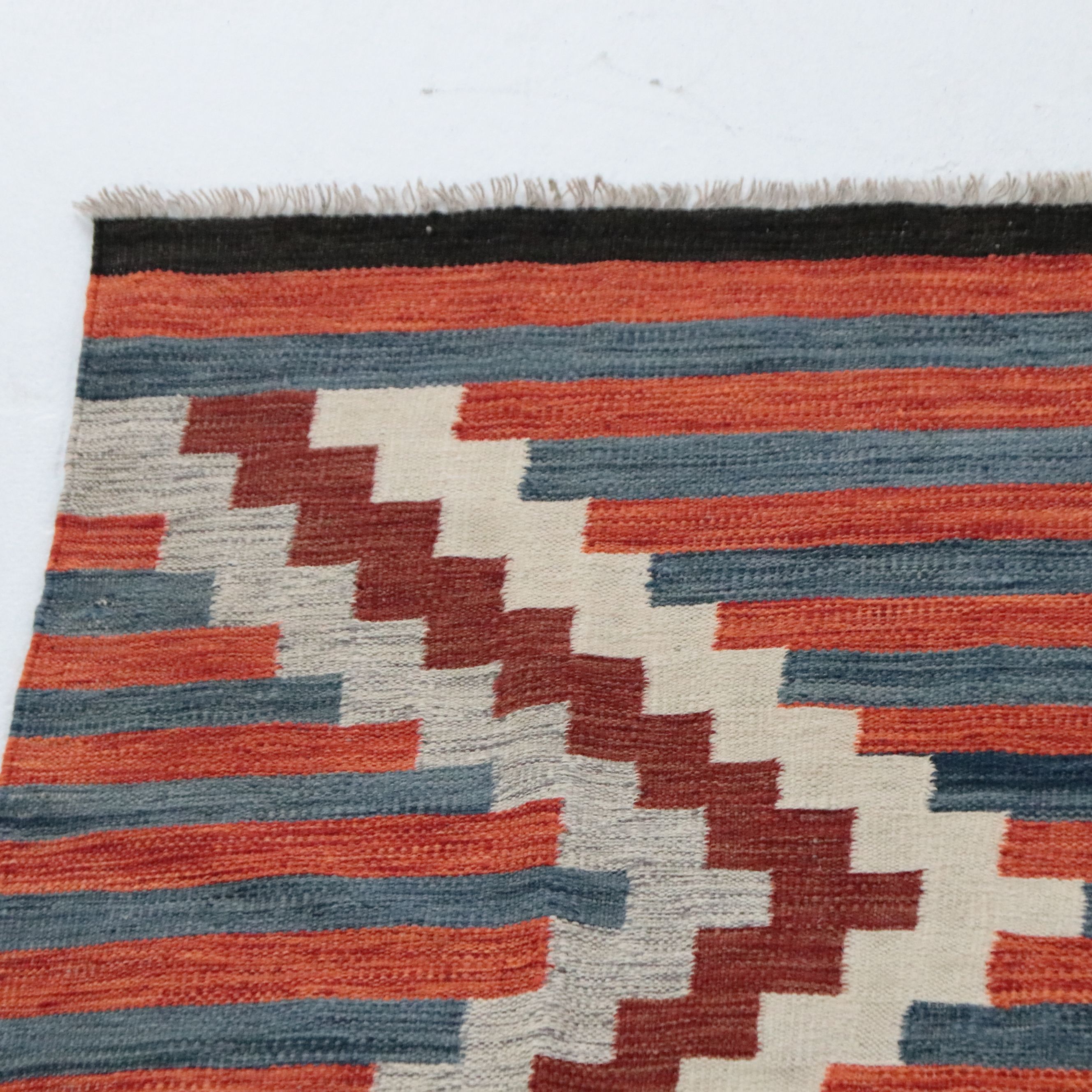 8'2 x 9'11 Handwoven Pakistani Geometric Modern Kilim Area Rug