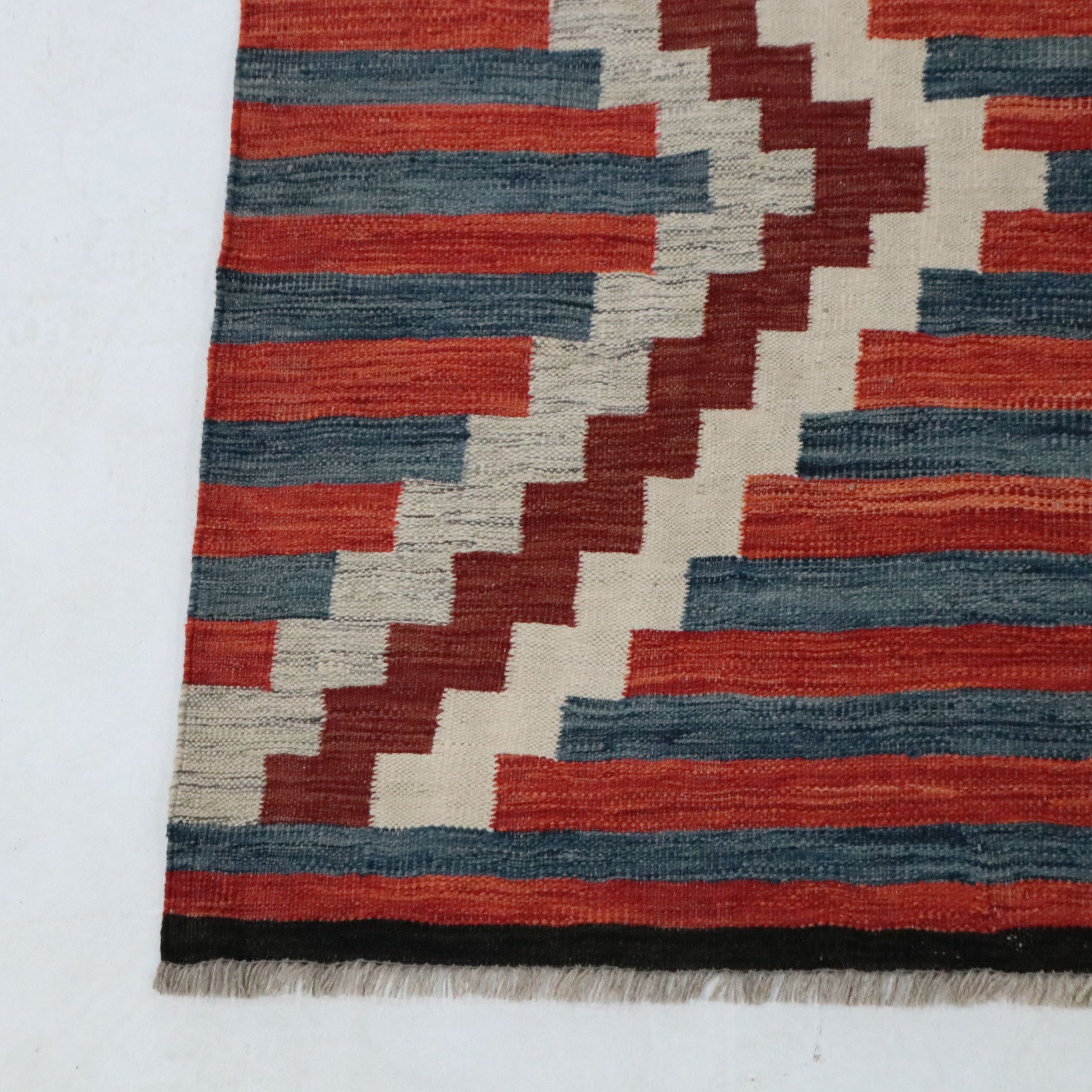 8'2 x 9'11 Handwoven Pakistani Geometric Modern Kilim Area Rug