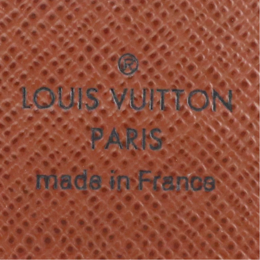 Louis Vuitton Étui à Cigarettes in Monogram Canvas | EBTH