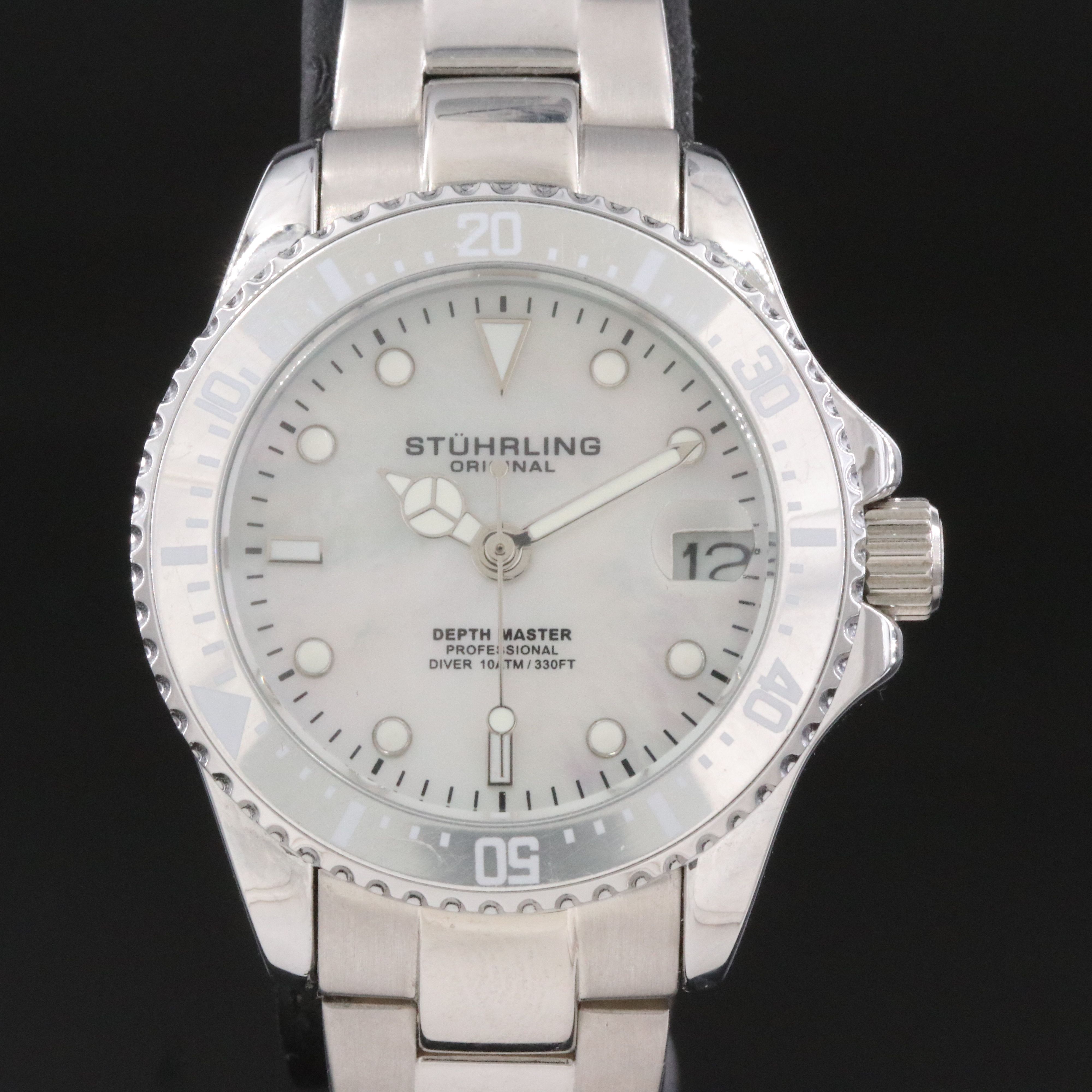 Stührling Depth Master Professional Diver Stainless Steel Quartz Watch