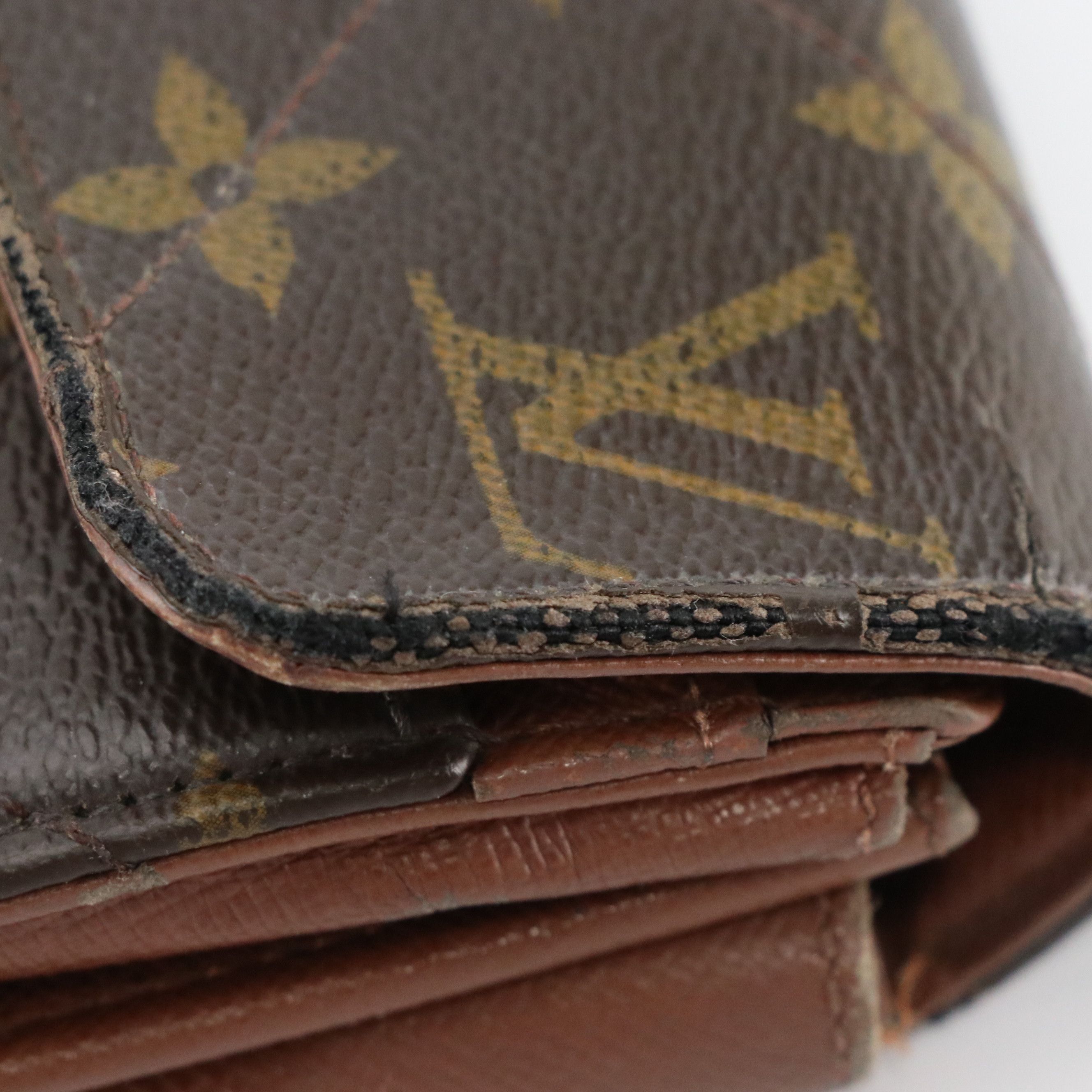 Louis Vuitton Sarah Wallet in Quilted Monogram Étoile Canvas