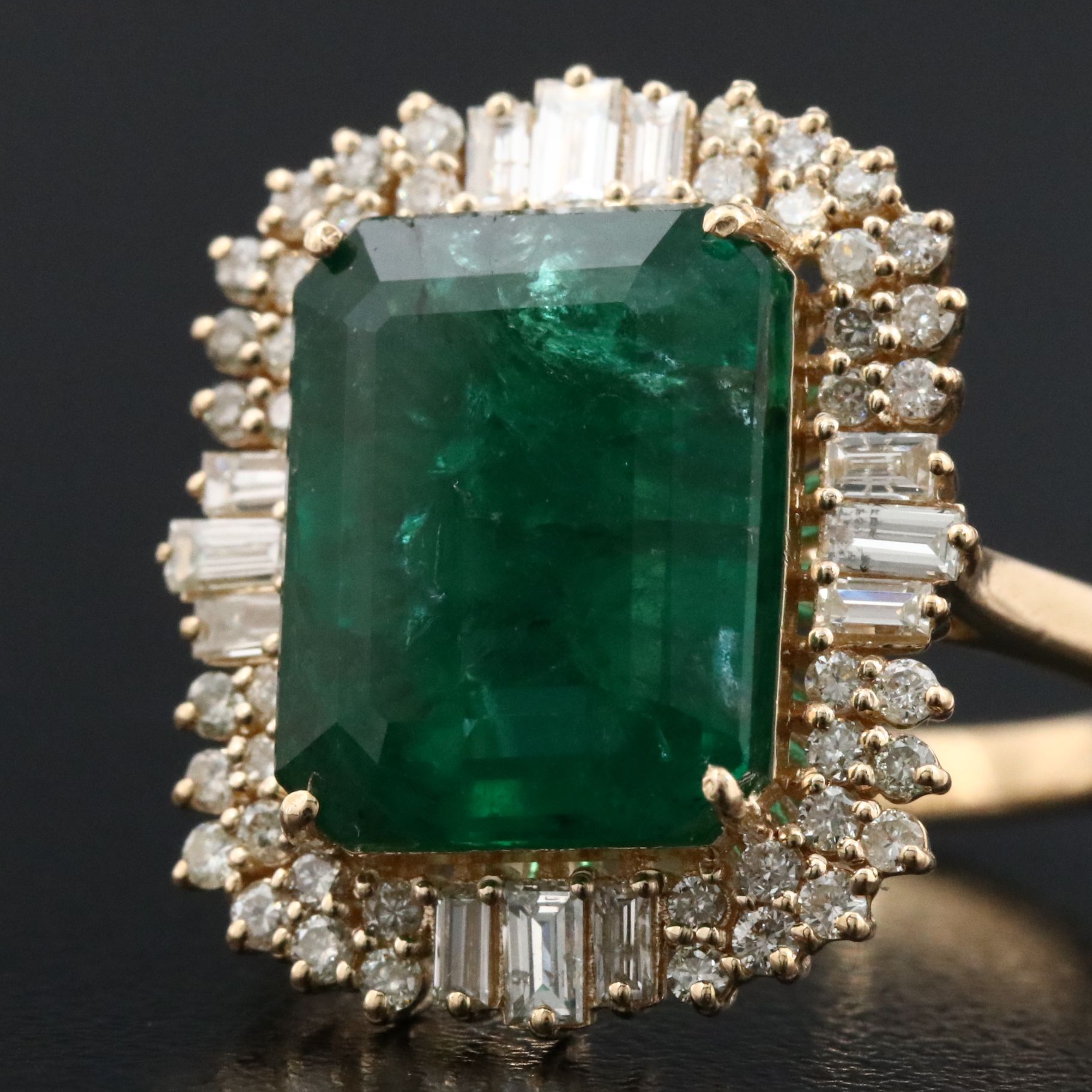 18K 4.50 CT Zambian Emerald and Diamond Ring with GIA Report