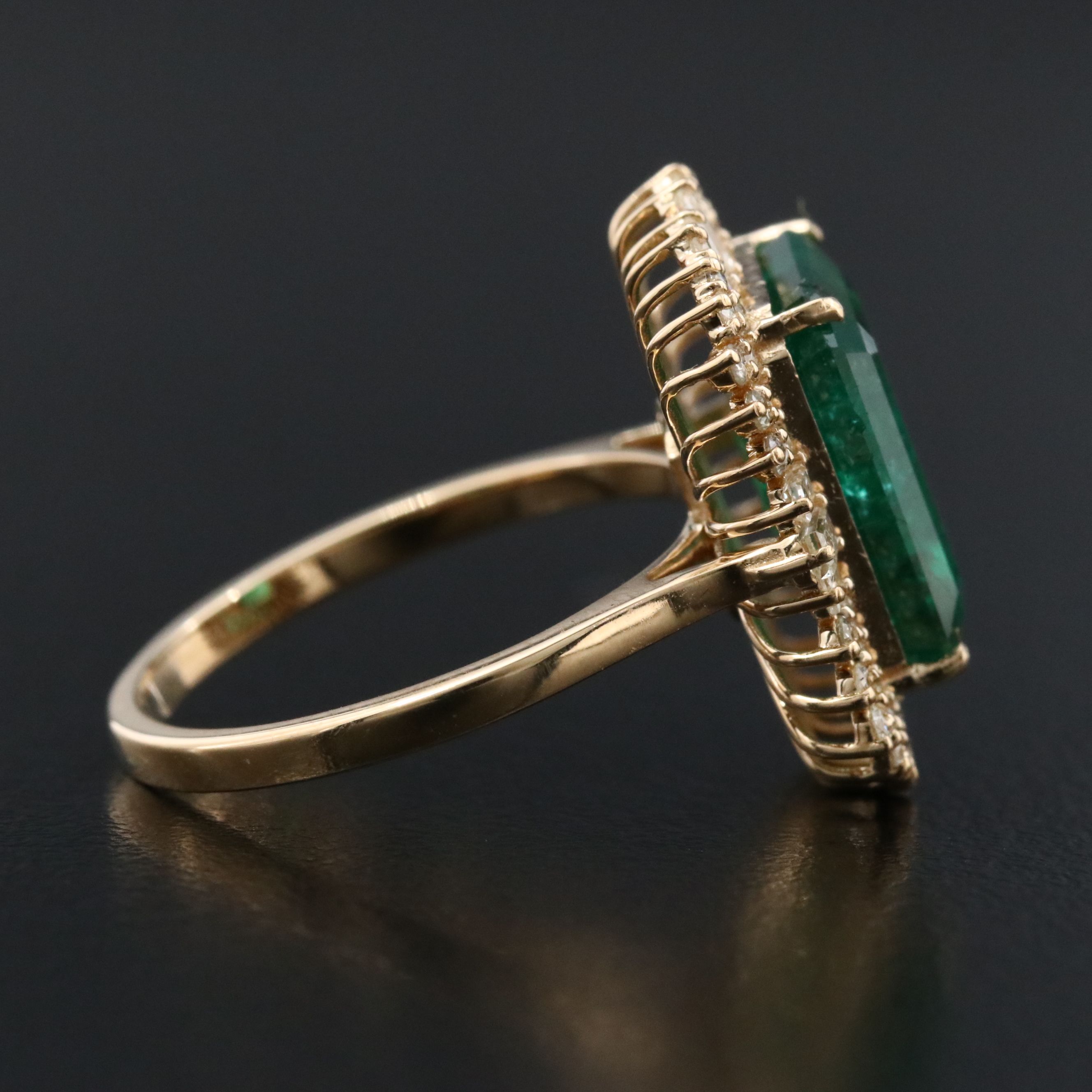 18K 4.50 CT Zambian Emerald and Diamond Ring with GIA Report