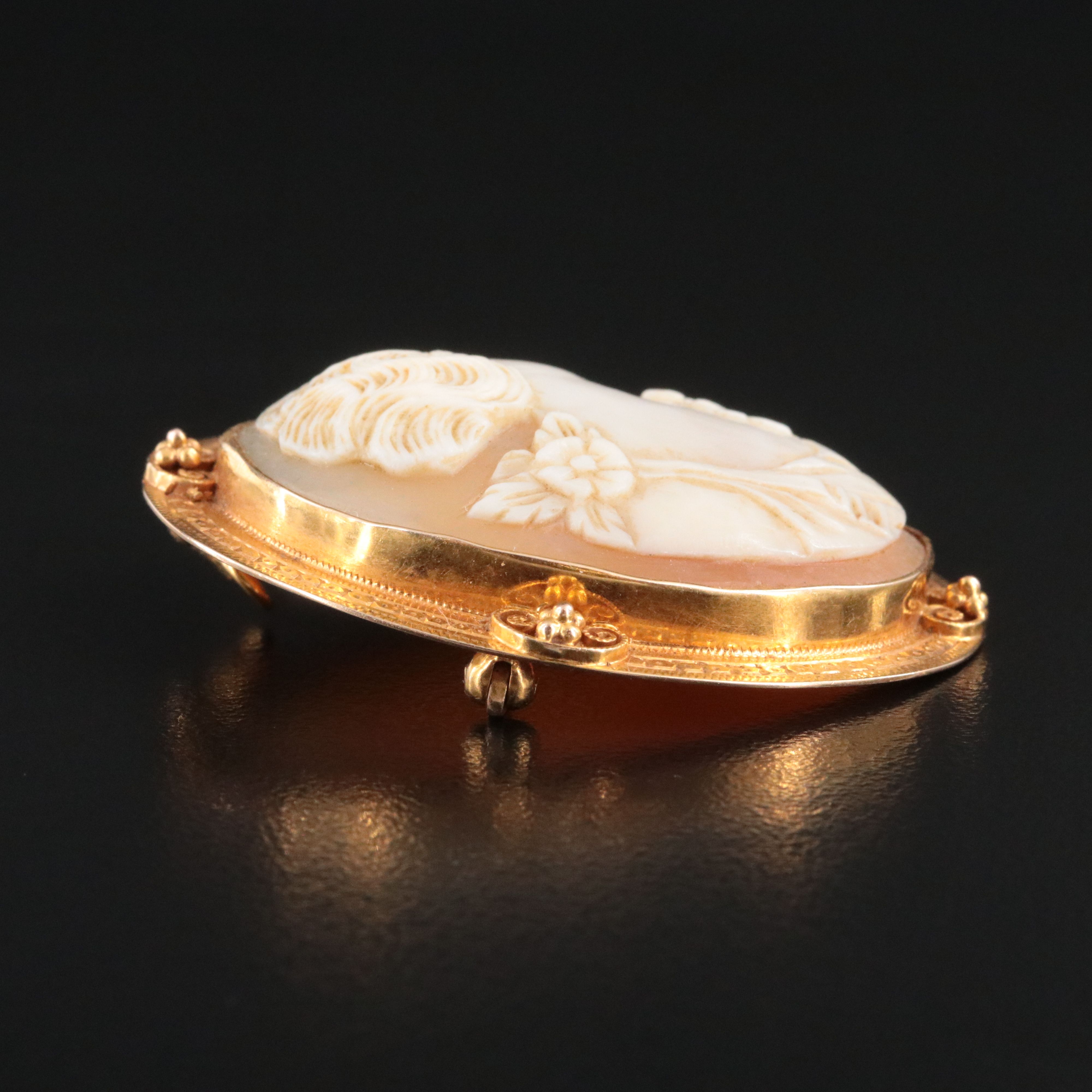 Vintage 14K Shell Cameo Converter Brooch