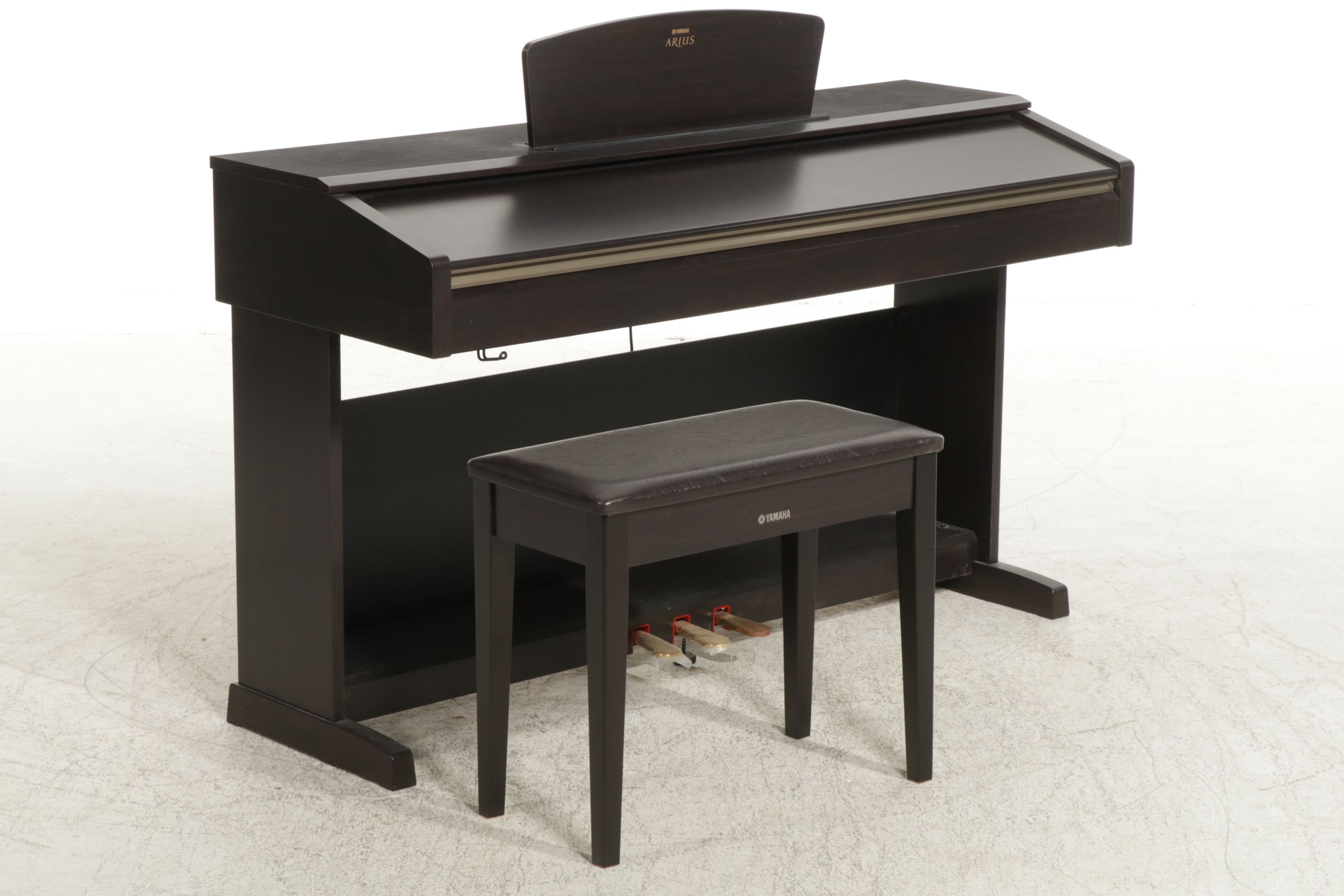 Yamaha "Arius" YDP-181 Digital Piano and Bench, 2010