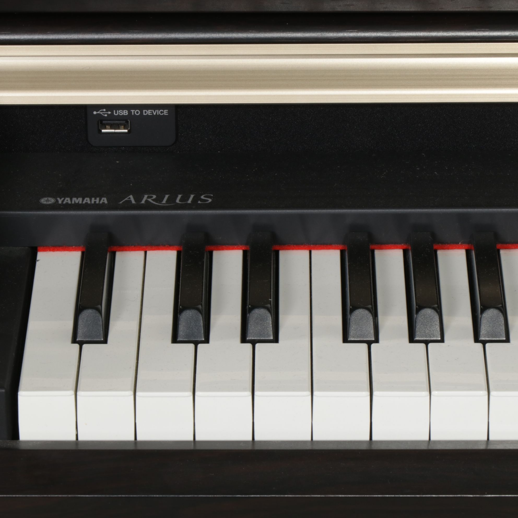 Yamaha "Arius" YDP-181 Digital Piano and Bench, 2010