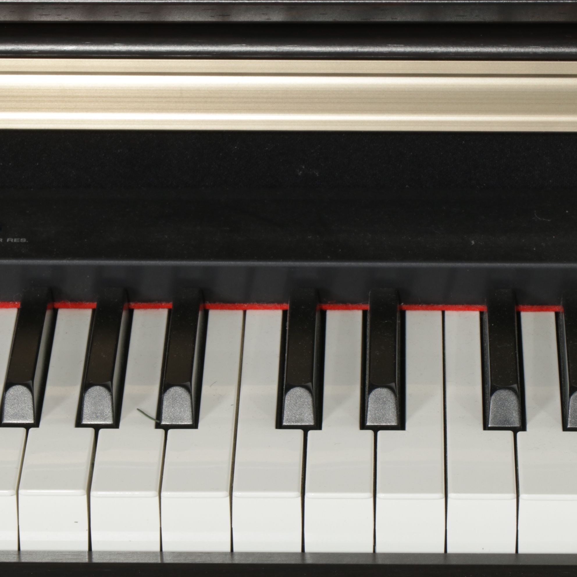 Yamaha "Arius" YDP-181 Digital Piano and Bench, 2010